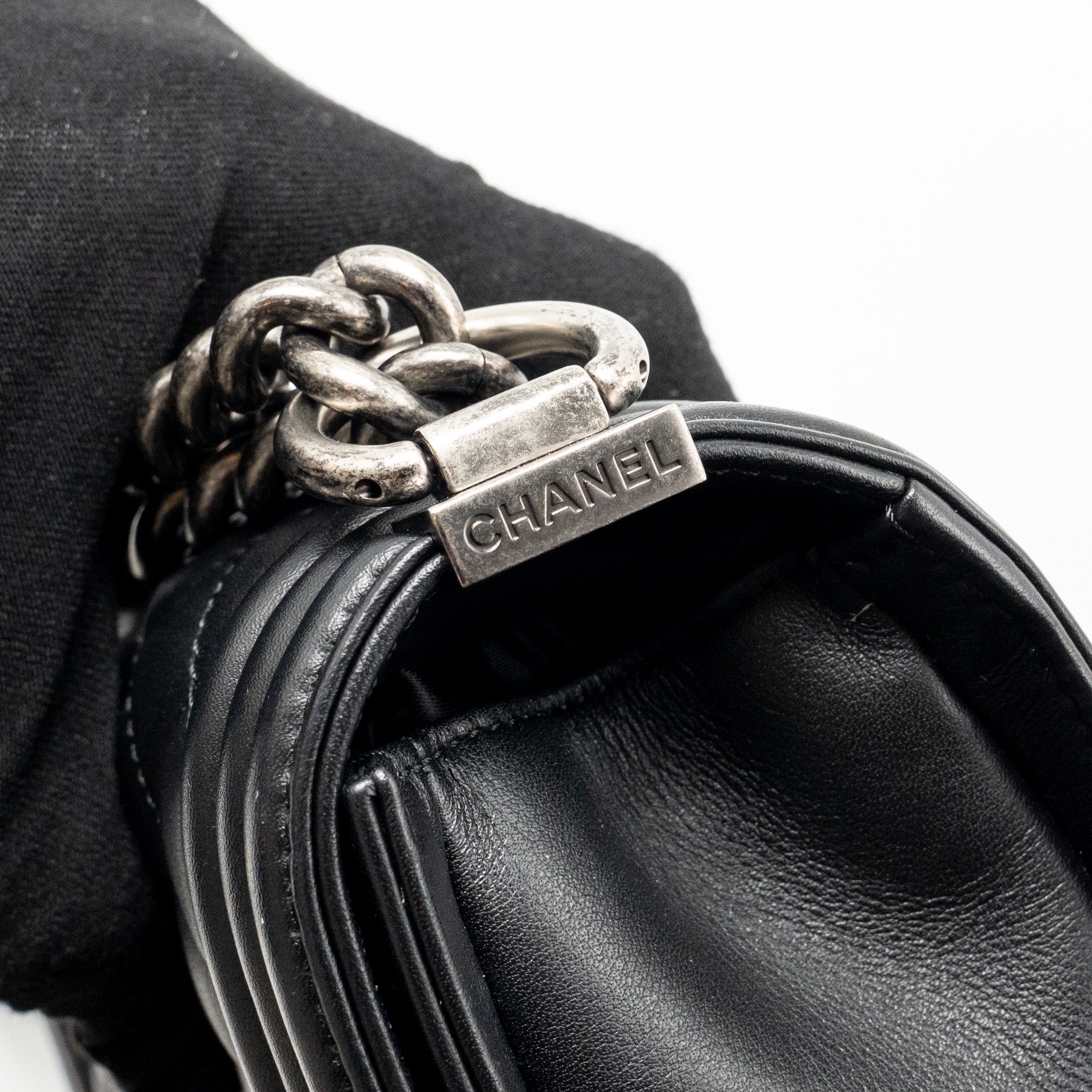chanel-small-boy-bag-calfskin-black-shw