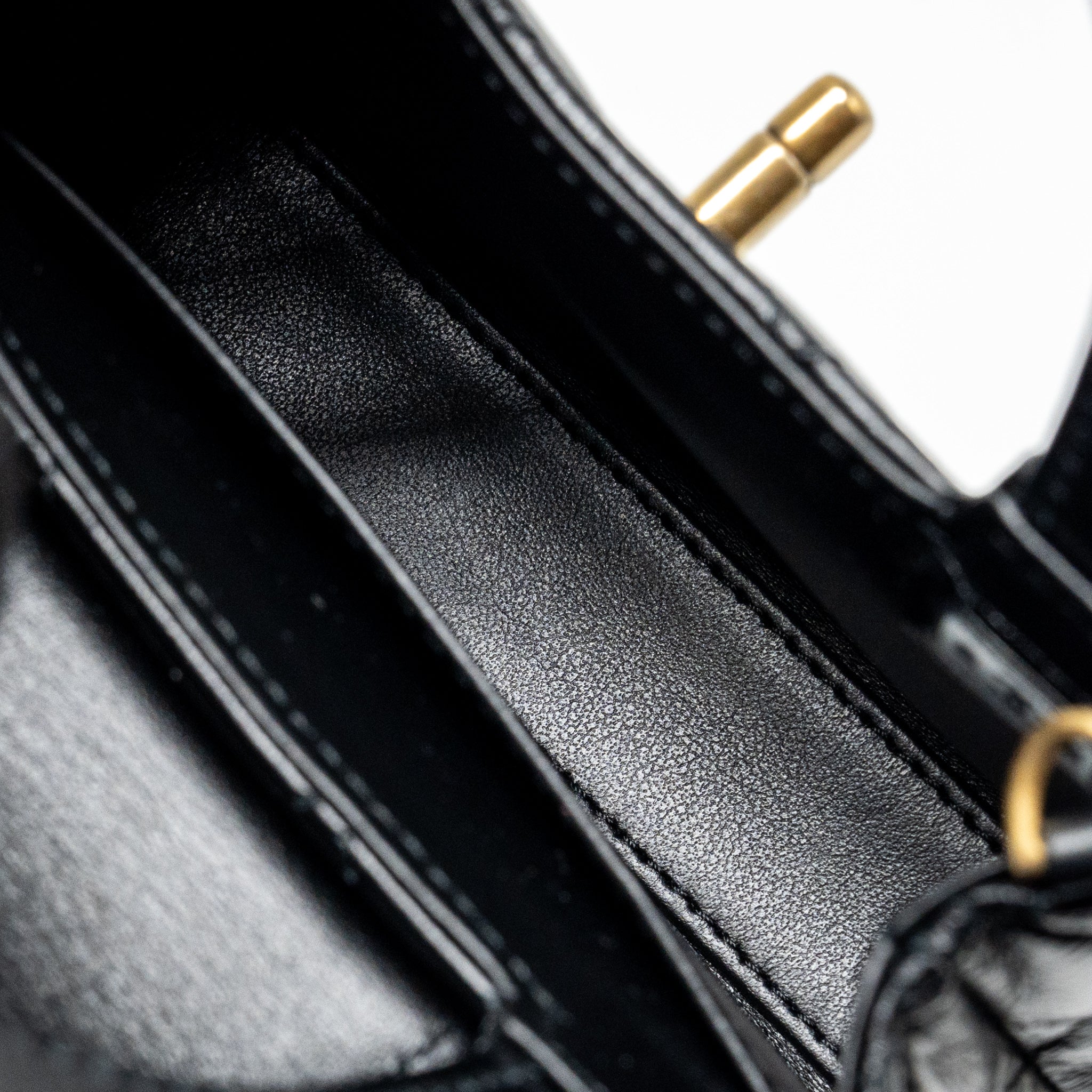 chanel-24p-mini-nano-kelly-shopper-calfskin-black-ghw-microchip
