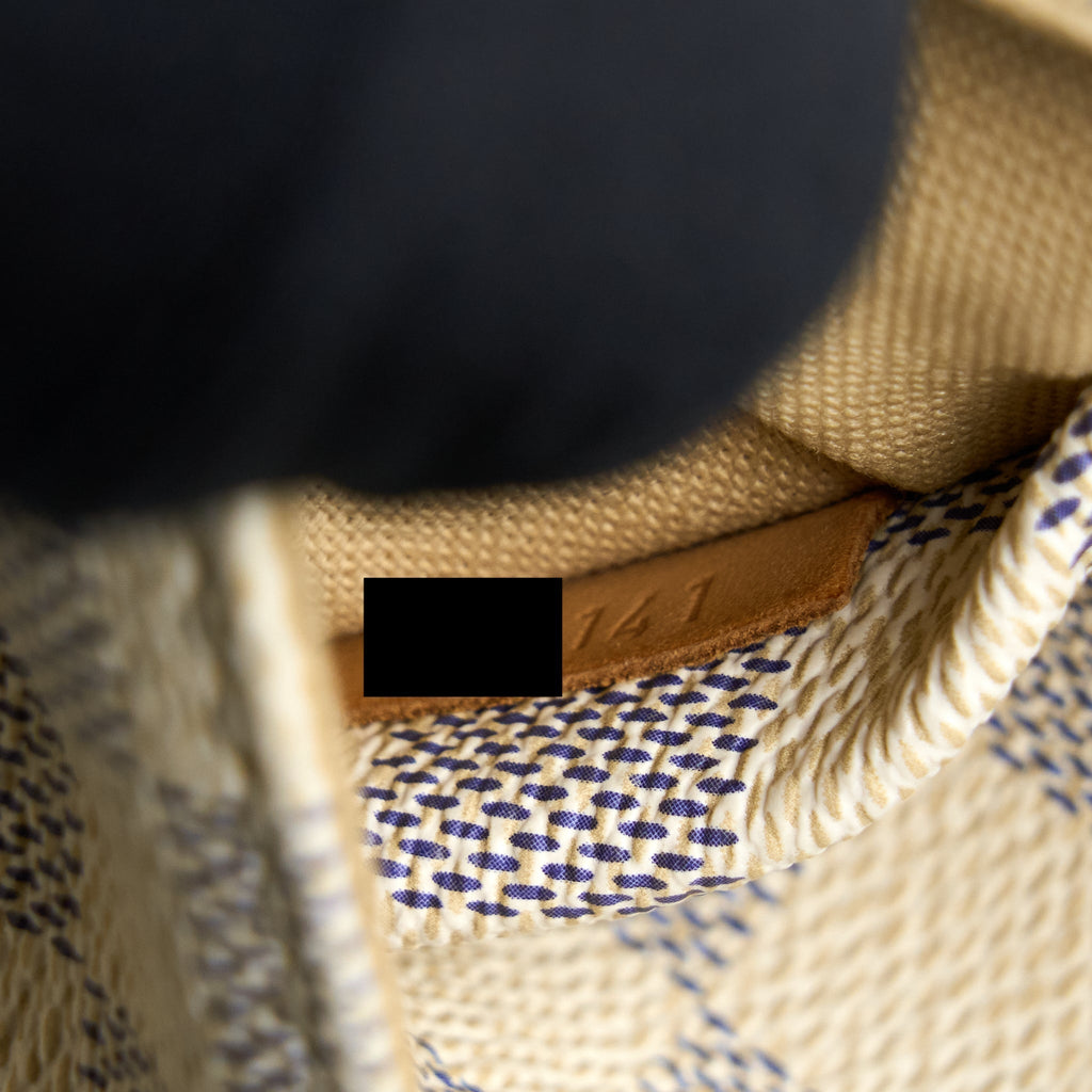louis-vuitton-totally-mm-damier-azur-ghw