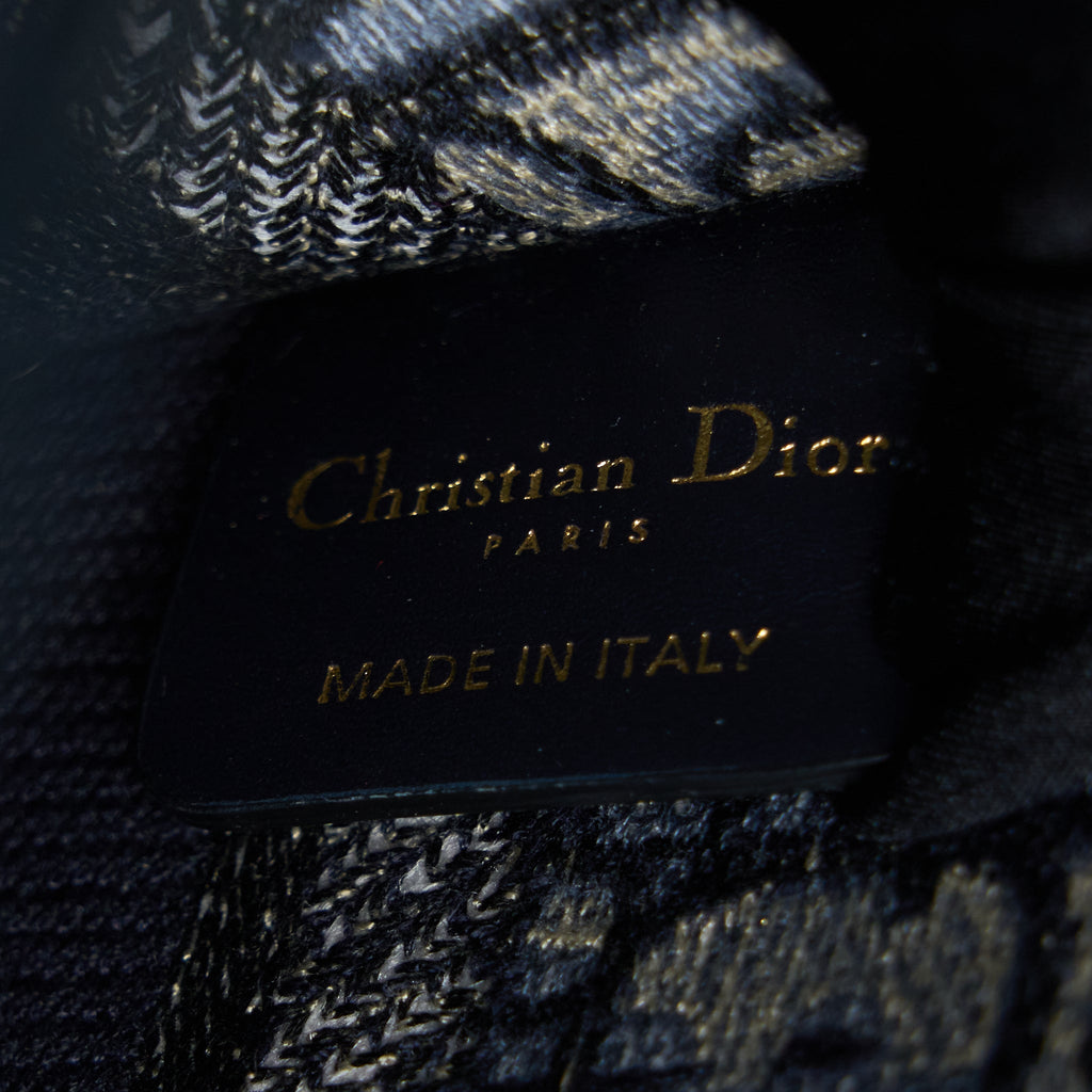 dior-mini-book-tote-blue-oblique-embriodery
