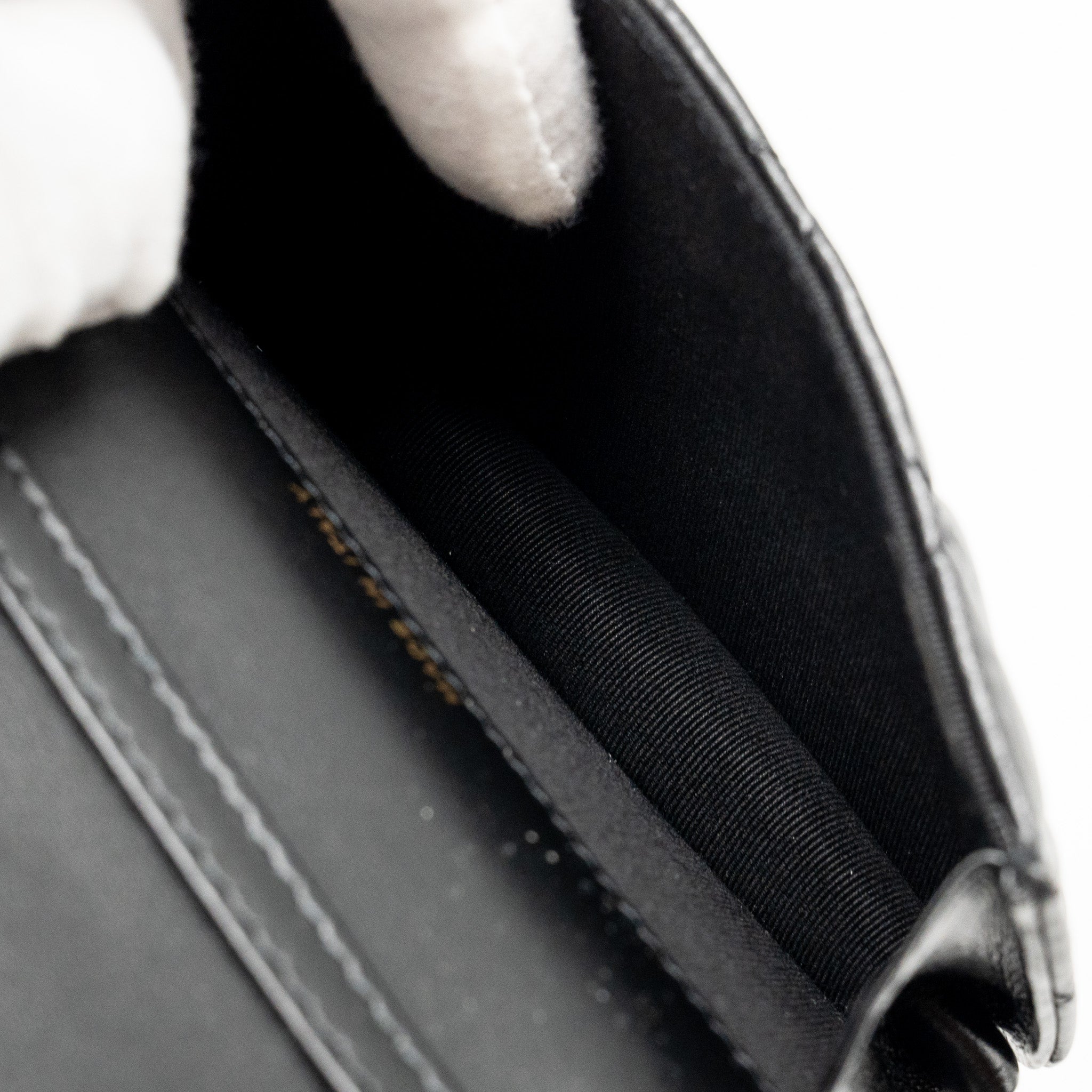chanel-maxi-pearl-clutch-with-chain-lambskin-black-lghw