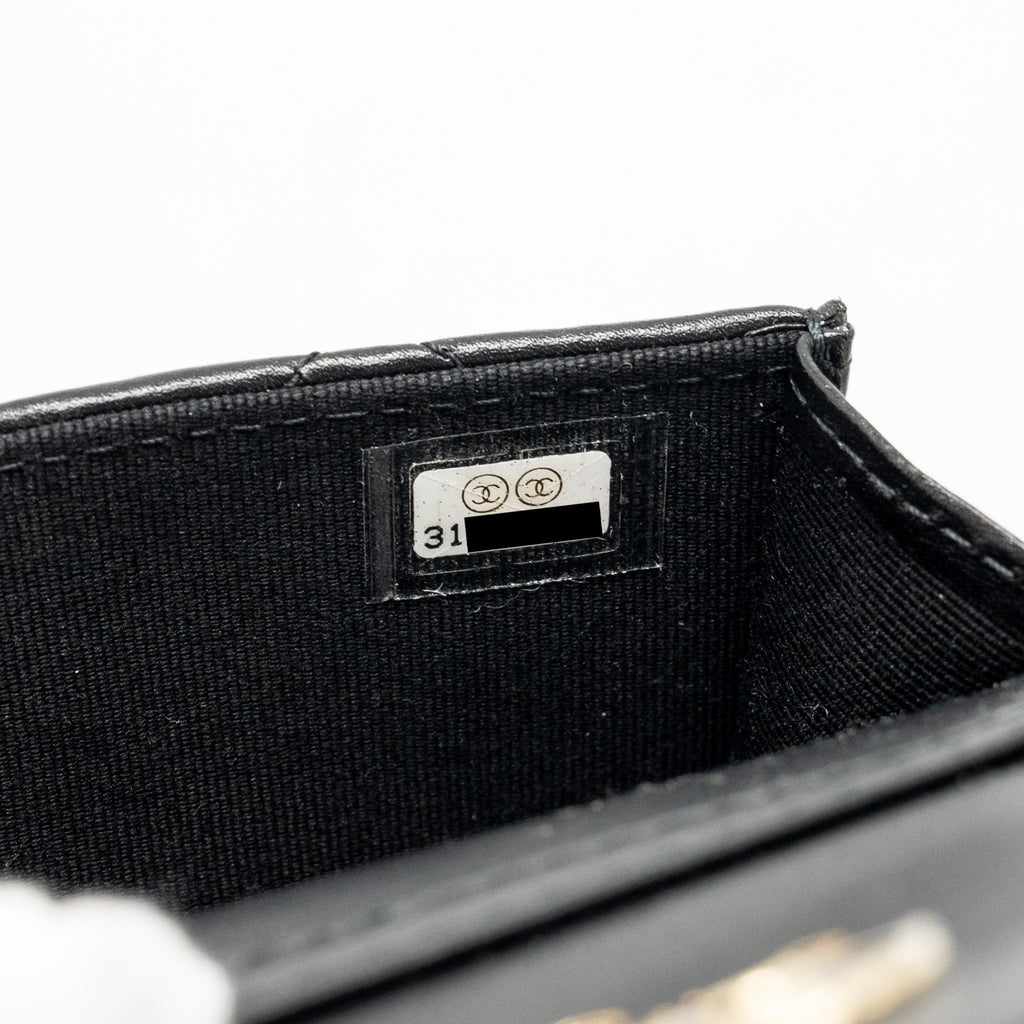 chanel-maxi-pearl-clutch-with-chain-lambskin-black-lghw