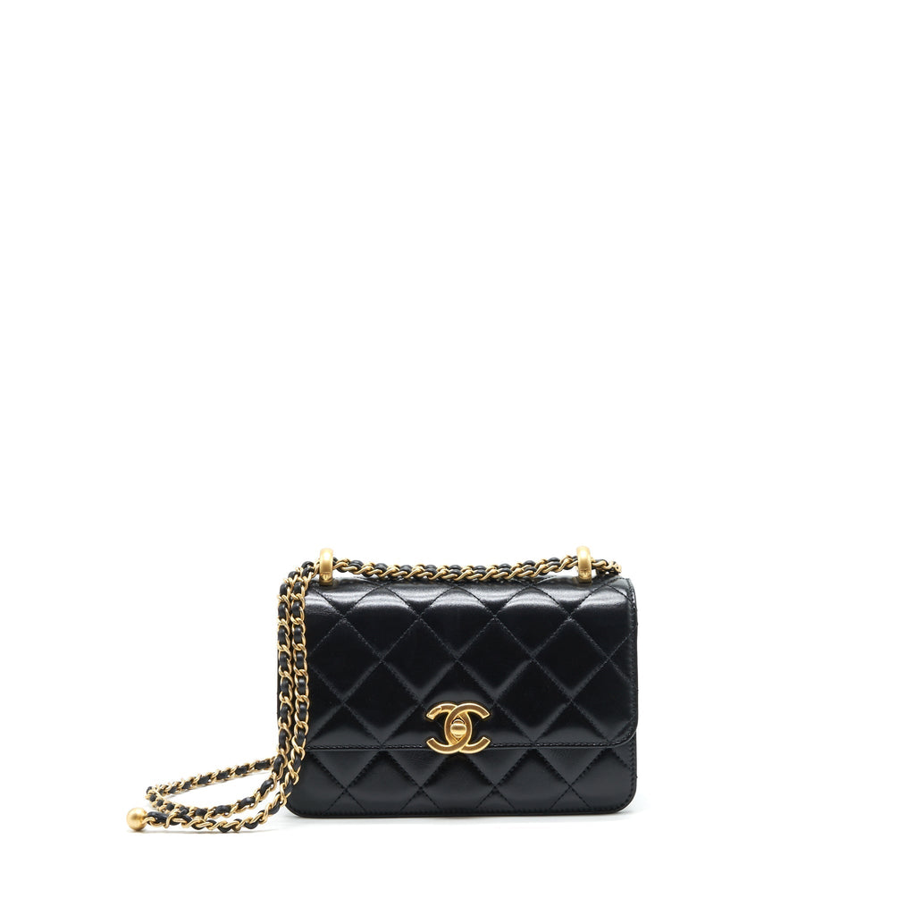 chanel-21a-gold-crush-flap-bag-calfskin-black-ghw