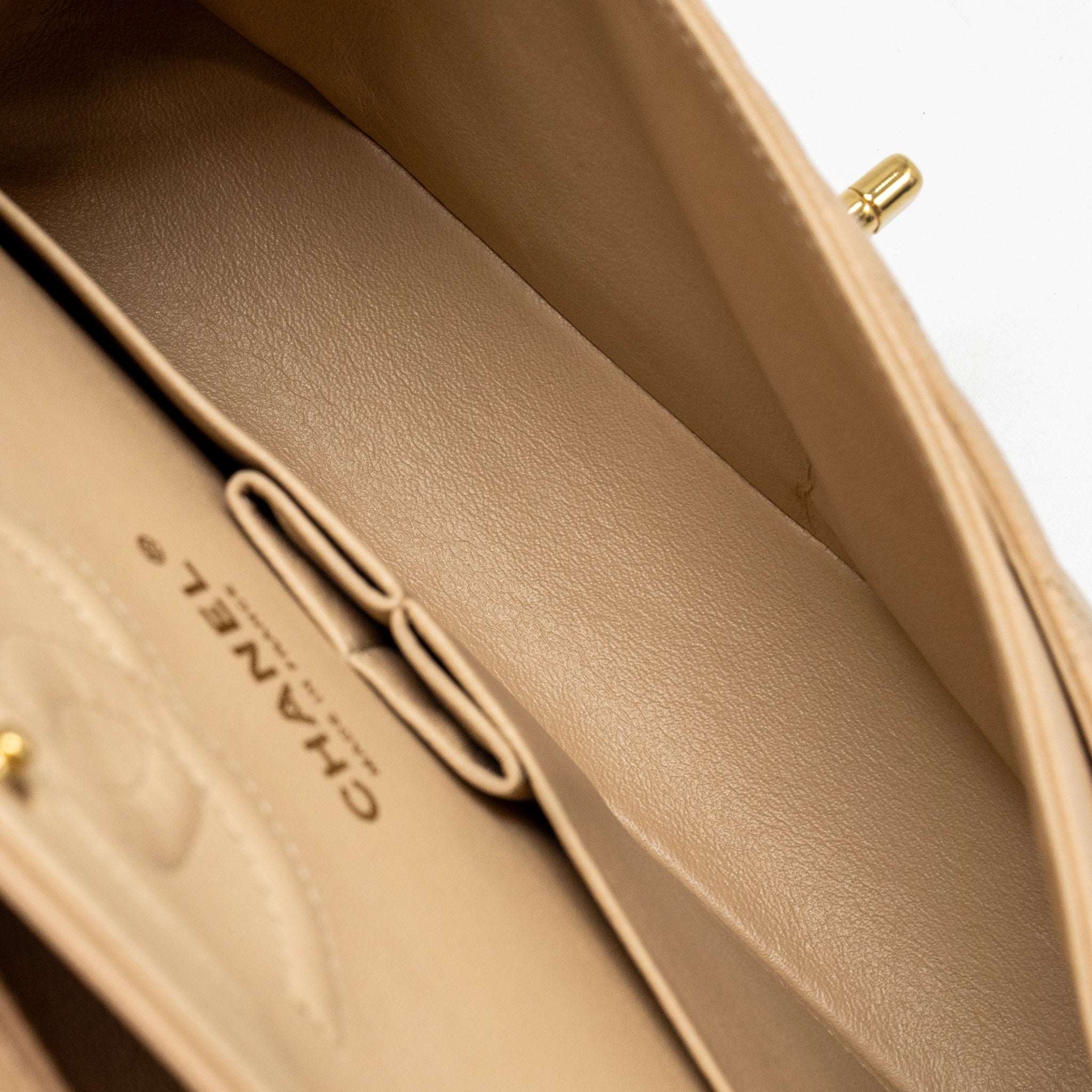 chanel-medium-classic-double-flap-bag-caviar-beige-ghw-4