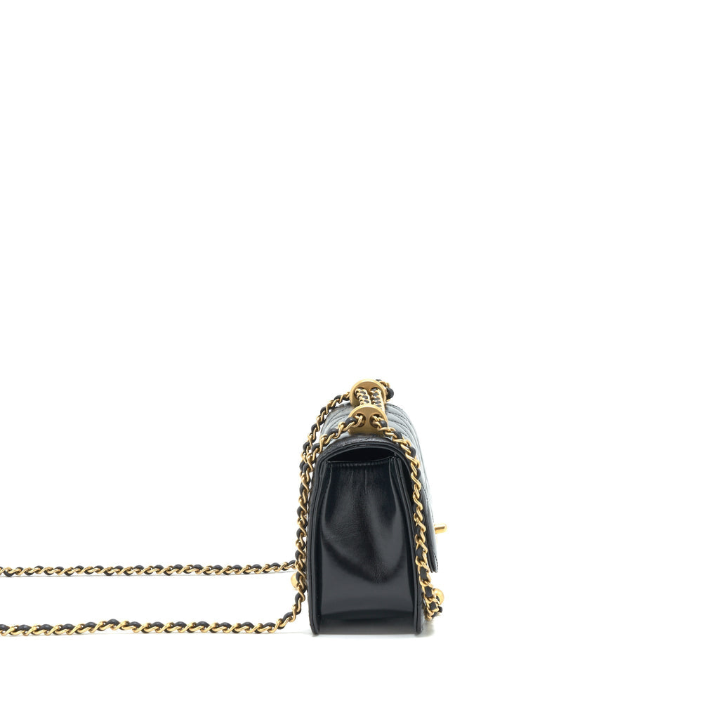 chanel-21a-gold-crush-flap-bag-calfskin-black-ghw