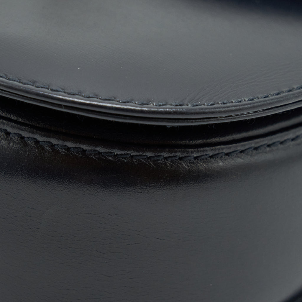 gucci-vintage-bamboo-small-top-handle-bag-black