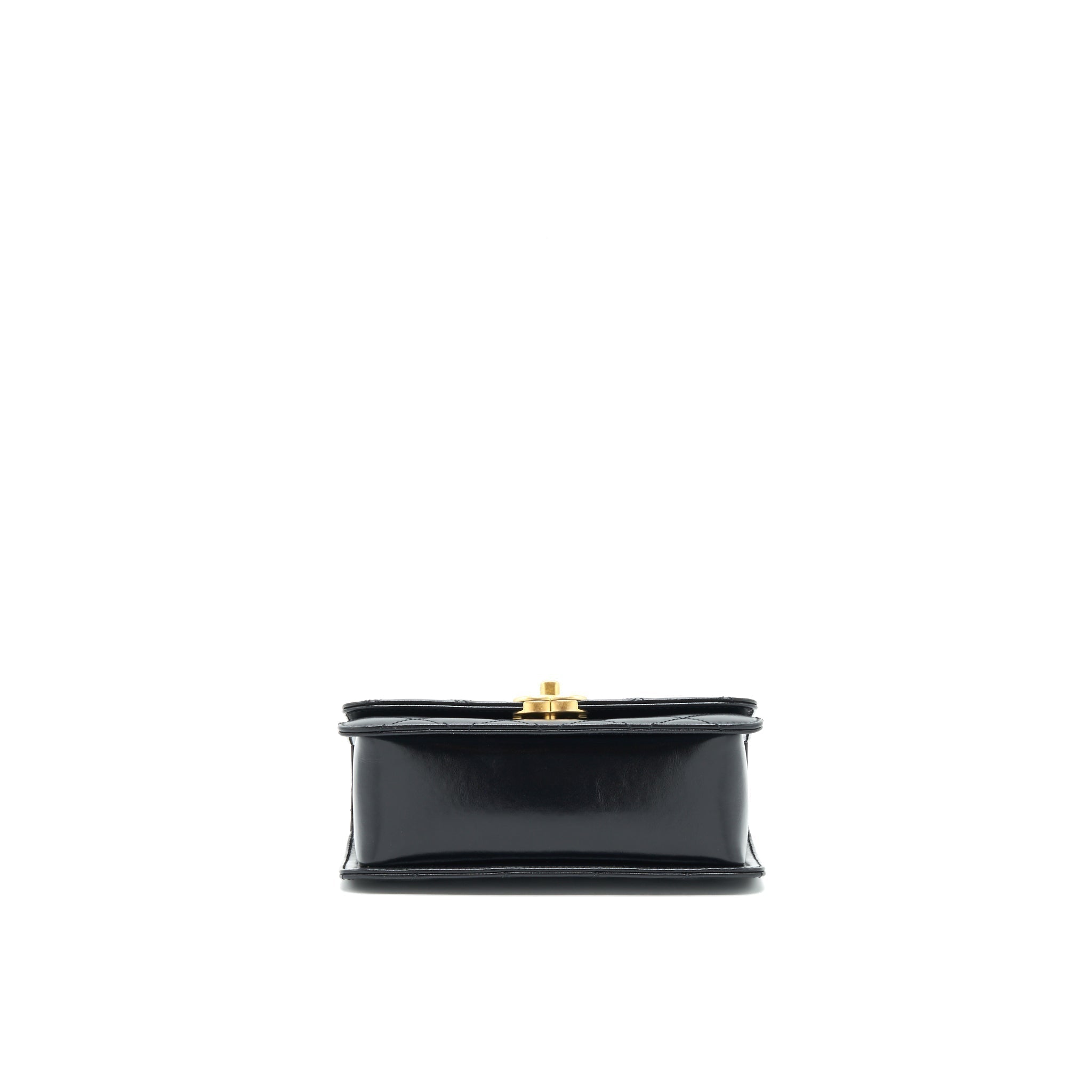 chanel-21a-gold-crush-flap-bag-calfskin-black-ghw
