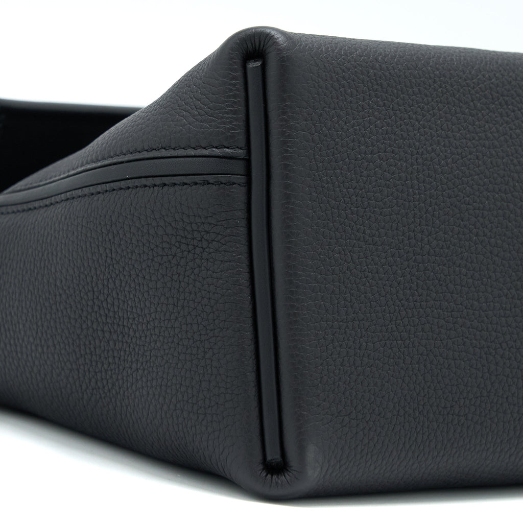 hermes-24-24-2424-29-bag-togo-swift-black-shw-stamp-z