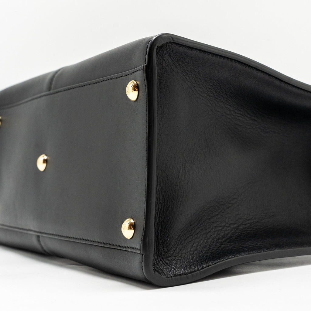 fendi-peekaboo-x-lite-medium-calfskin-black-ghw-with-flowerland-strap-copy-1