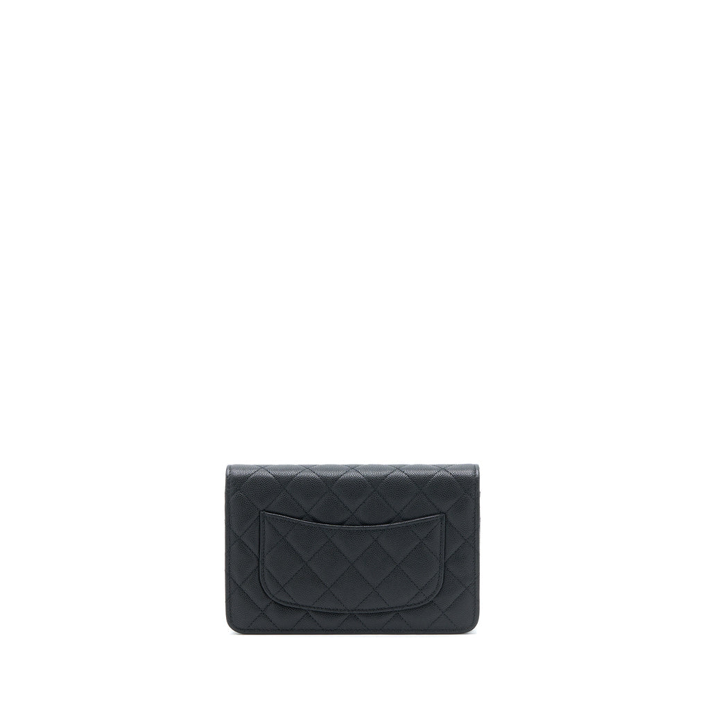 chanel-giant-cc-logo-wallet-on-chain-caviar-black-lghw-microchip-1