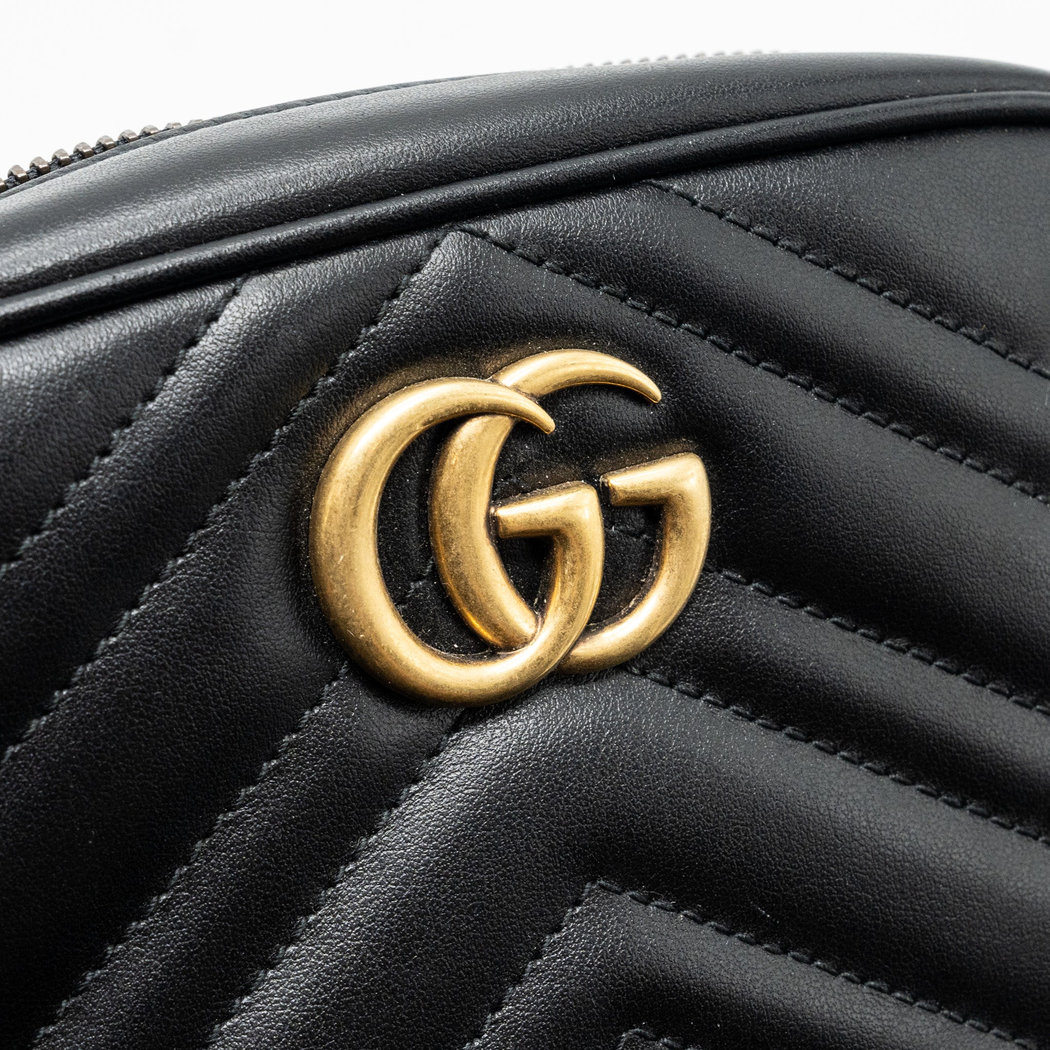 gucci-gg-marmont-matelasse-mini-bag-calfskin-black-ghw-1