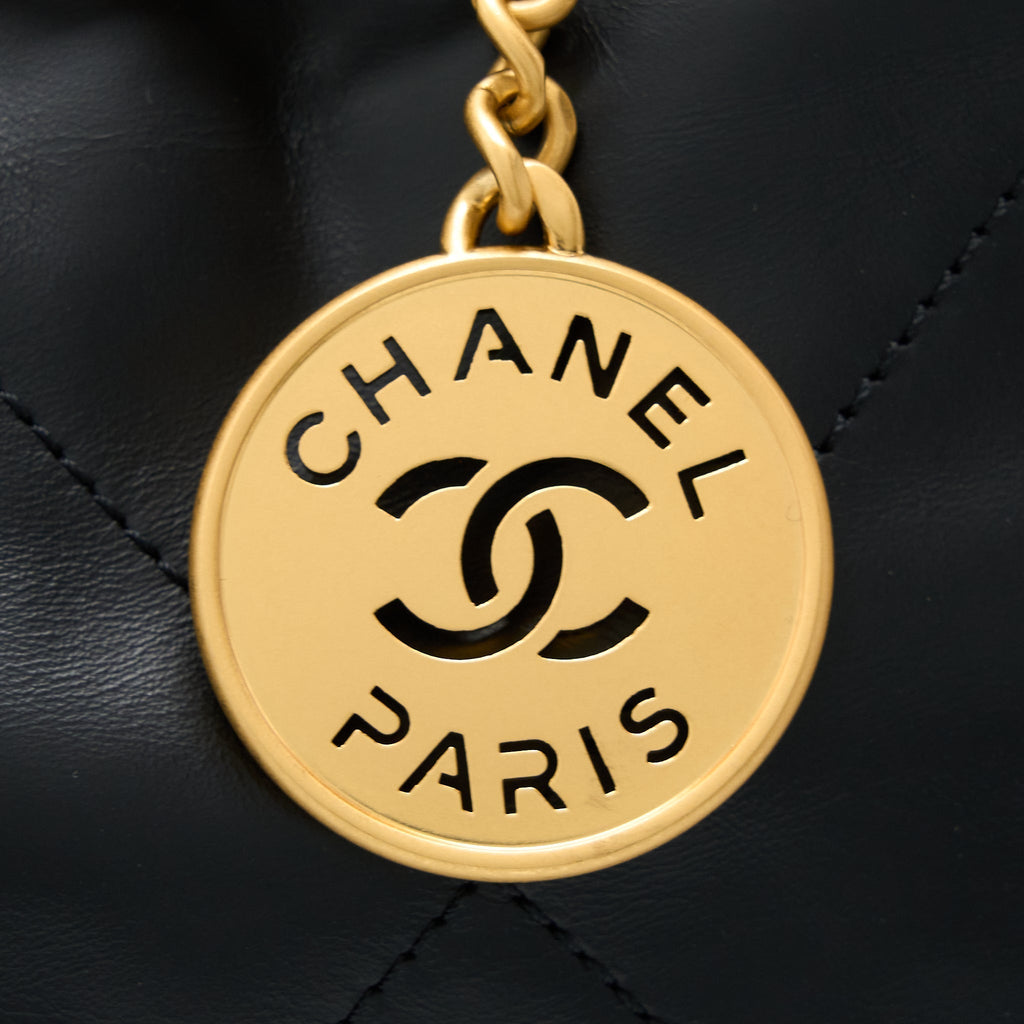 chanel-22-bag-medium-shiny-calfskin-black-ghw-microchip-1