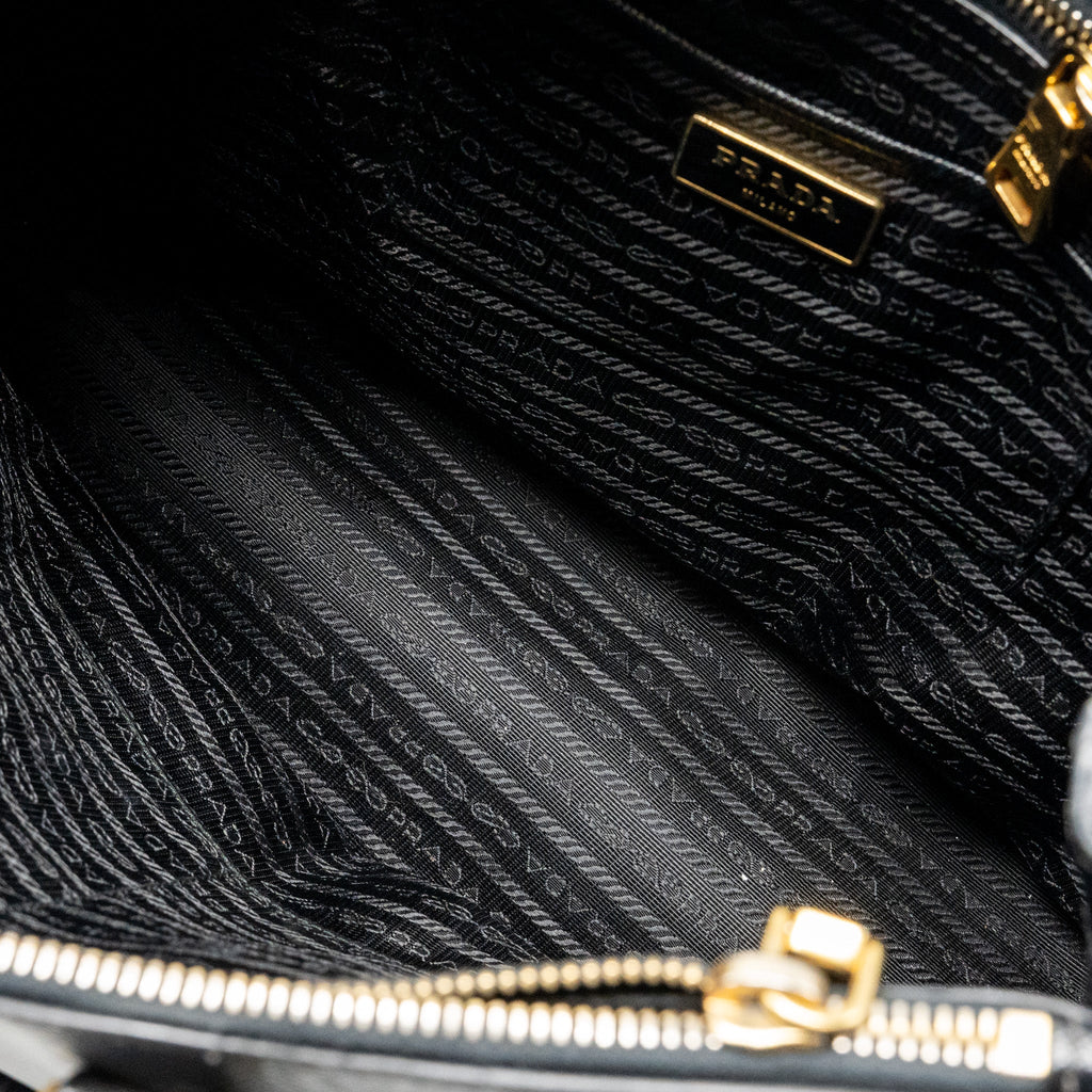 prada-saffiano-tote-bag-calfskin-black-ghw-2