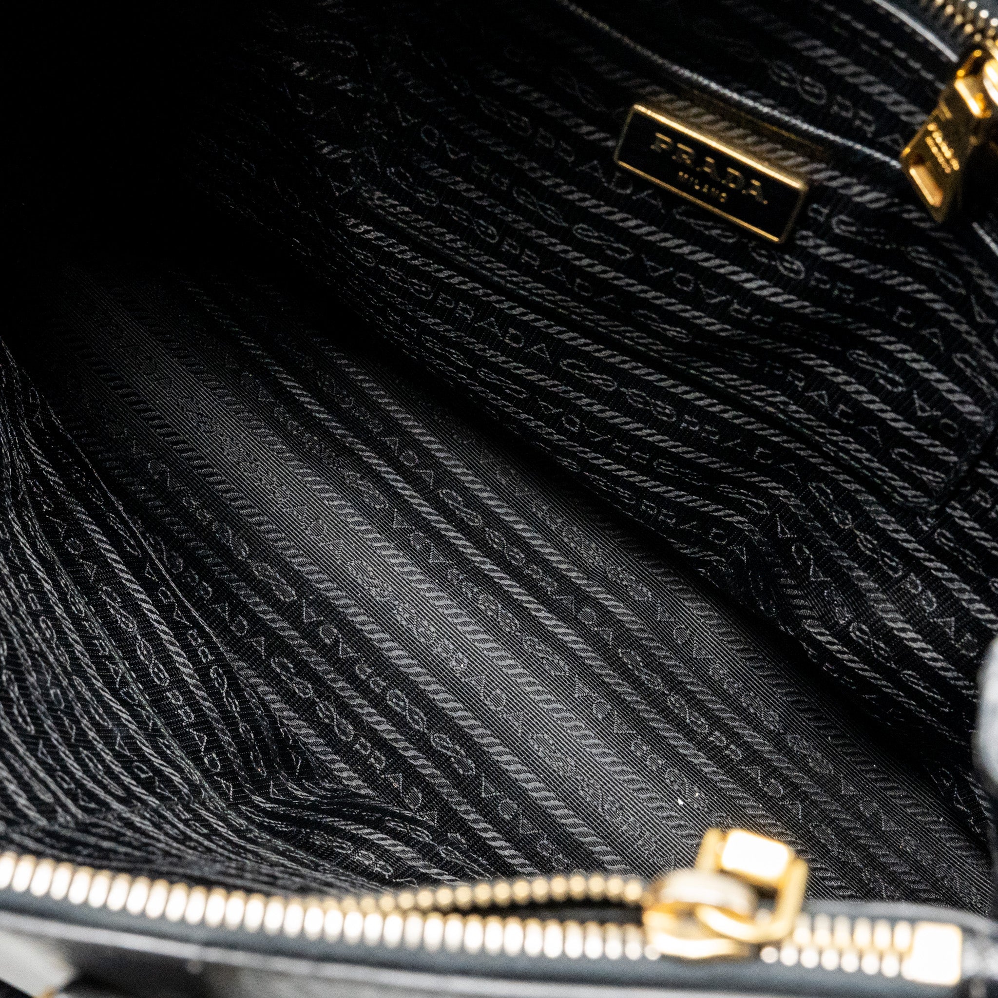 prada-saffiano-tote-bag-calfskin-black-ghw-2