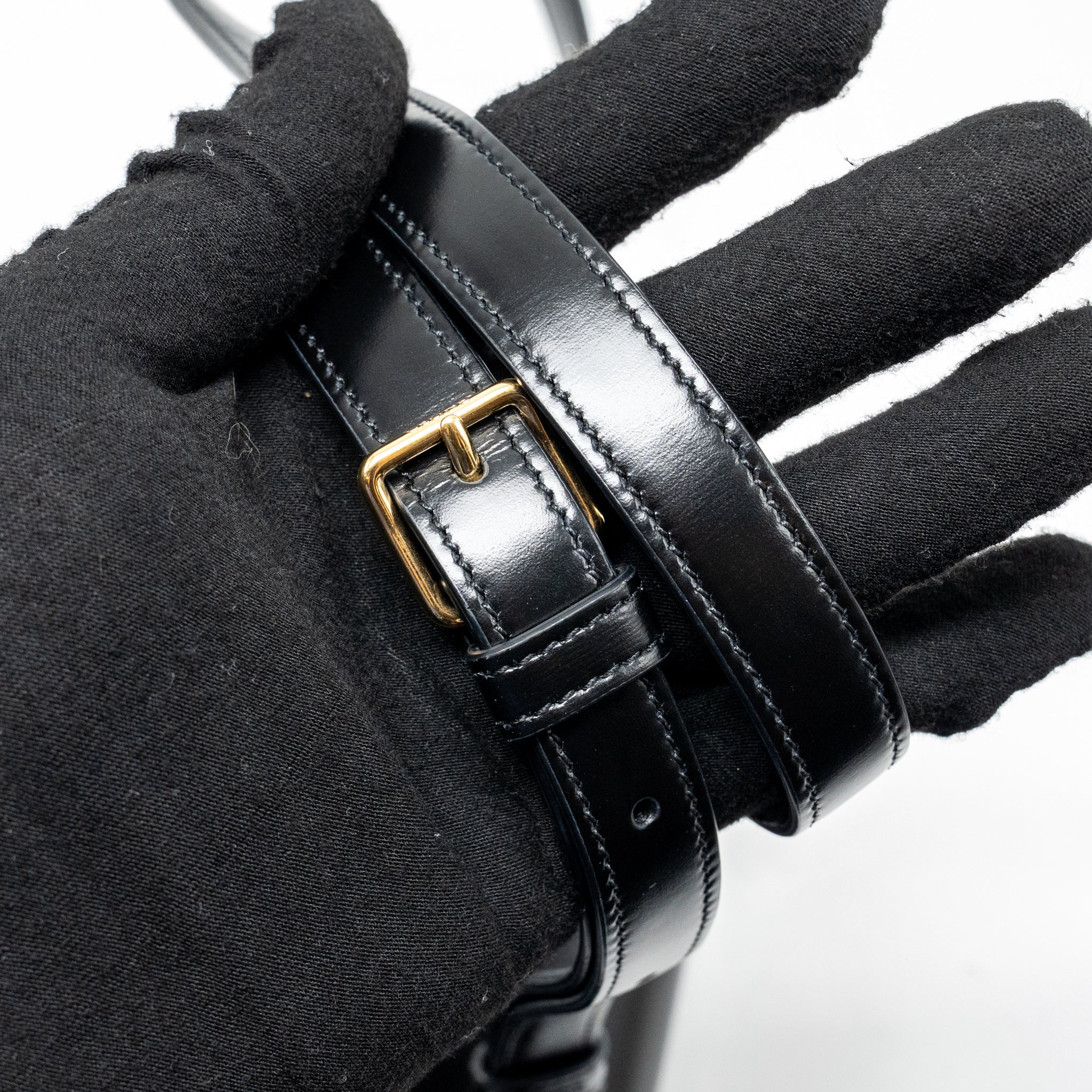 celine-teen-triomphe-bag-shiny-calfskin-black-ghw