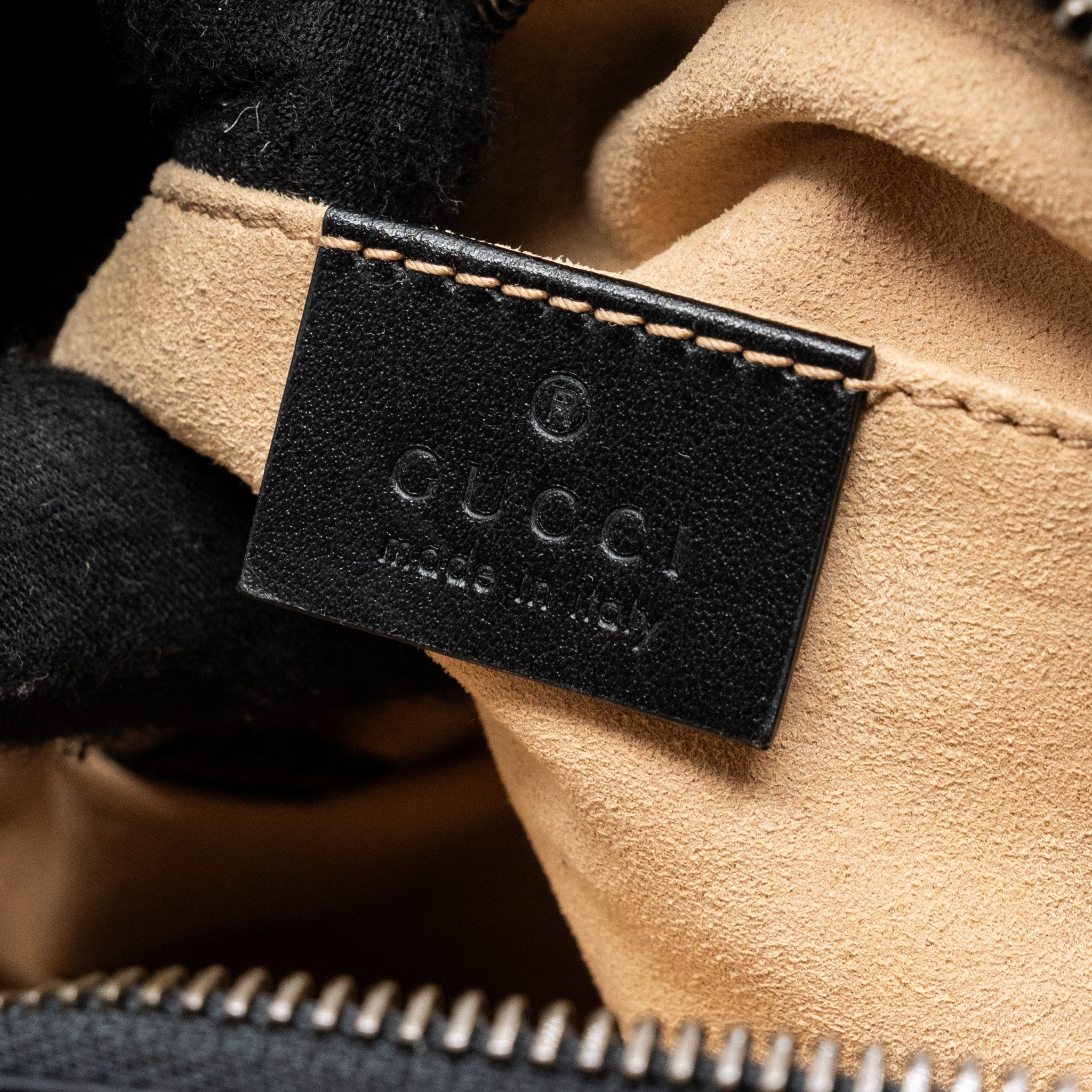 gucci-gg-marmont-matelasse-mini-bag-calfskin-black-ghw-1