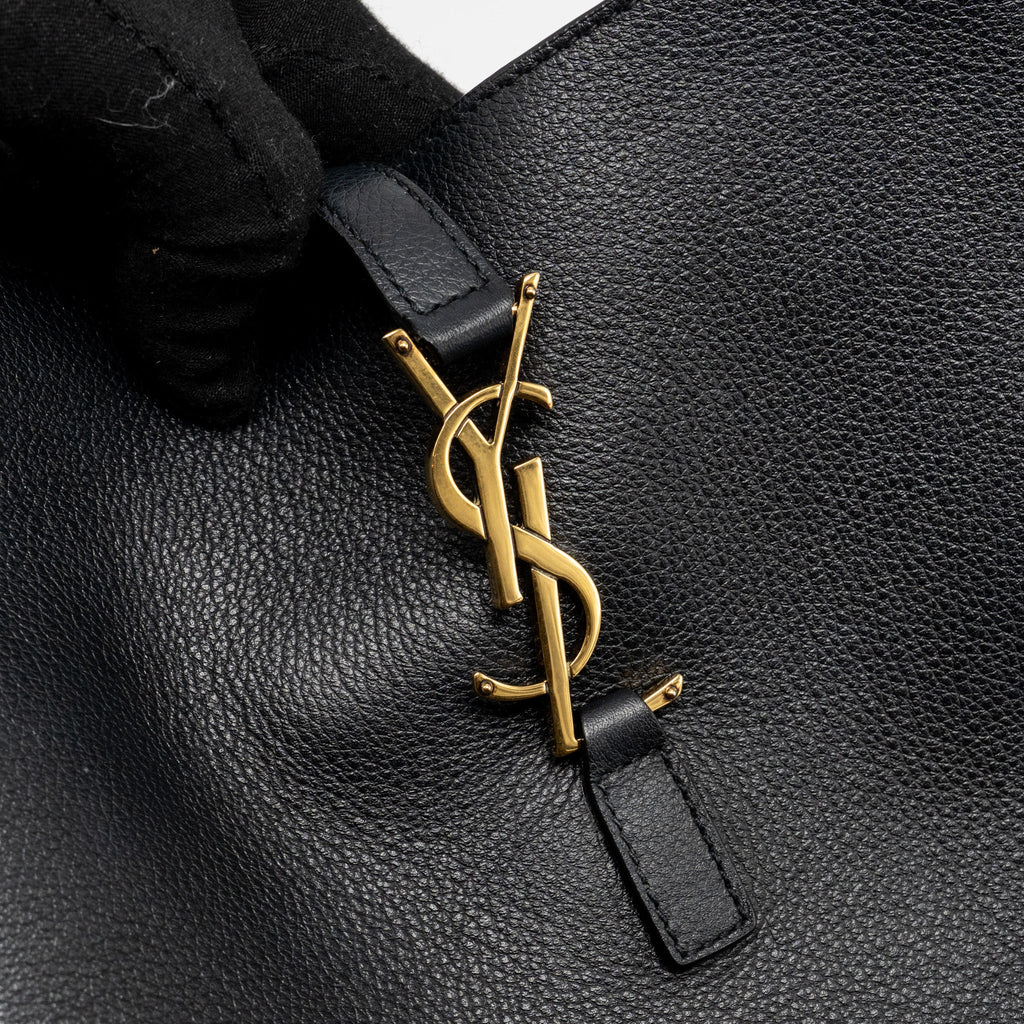 saint-laurent-le-5-a-7-soft-small-bag-calfskin-black-ghw