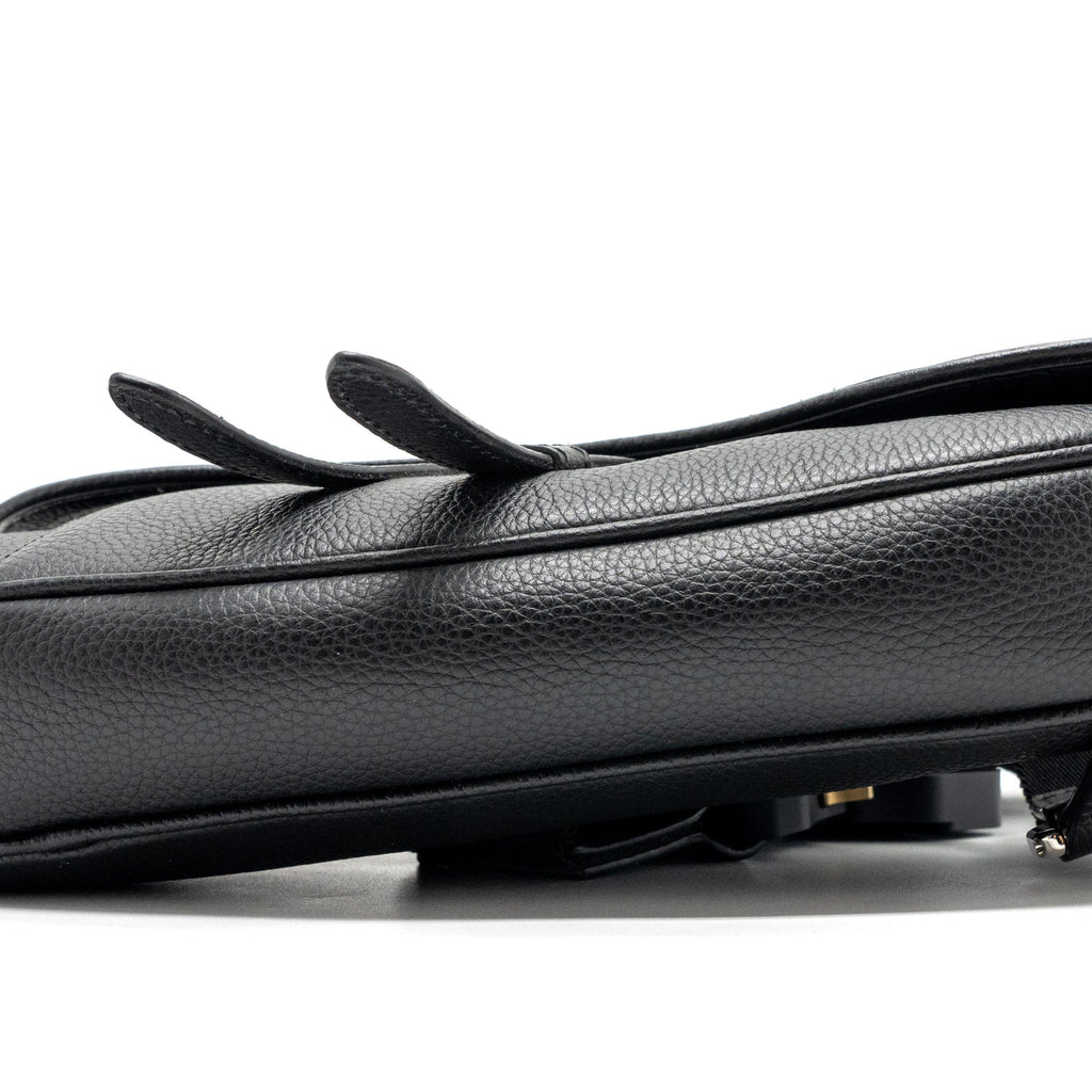 dior-men-s-bumbag-calfskin-black-shw