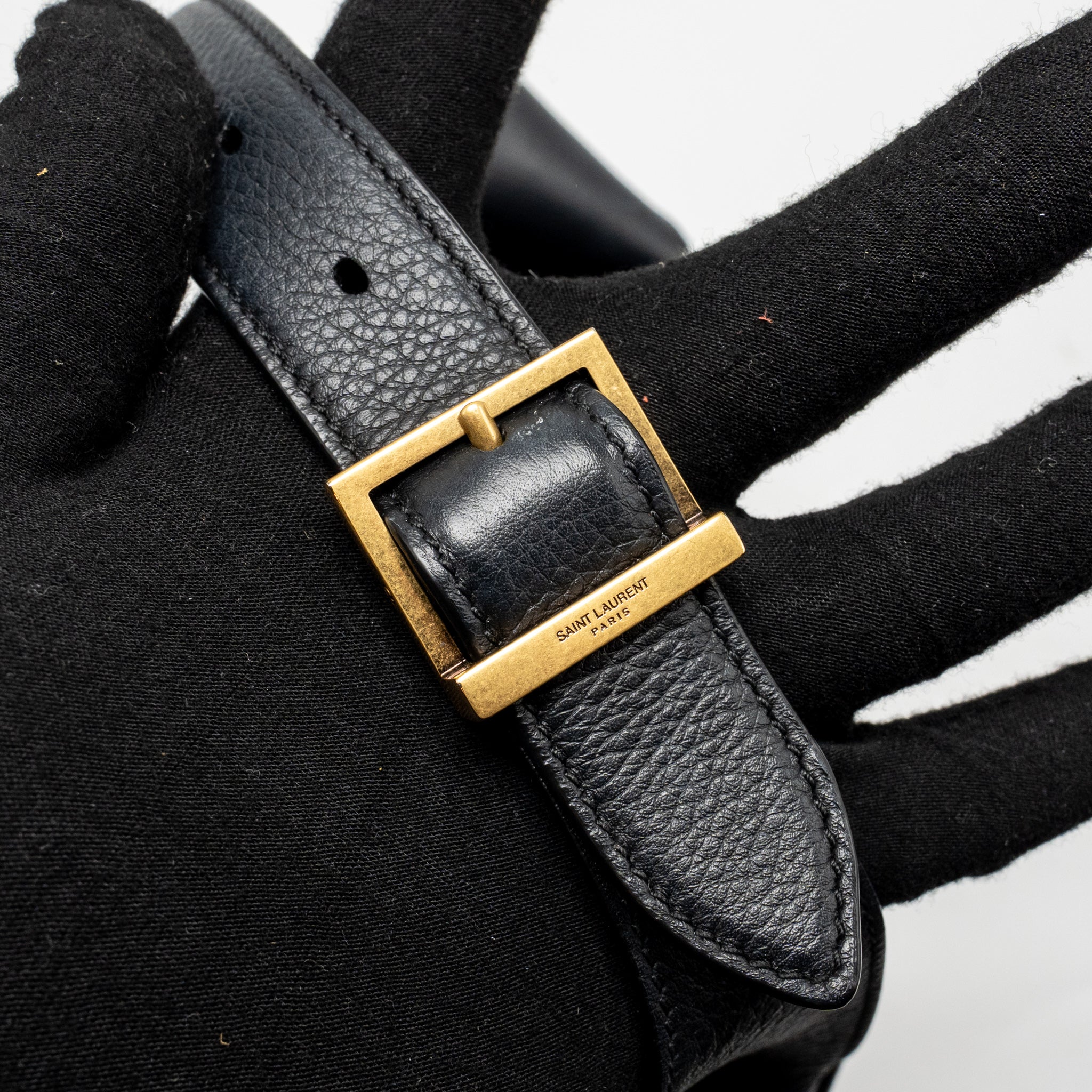 saint-laurent-le-5-a-7-soft-small-bag-calfskin-black-ghw