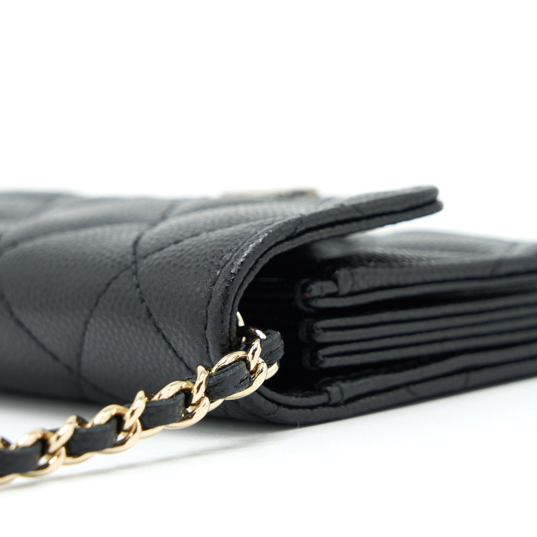 chanel-card-holder-on-chain-caviar-black-lghw