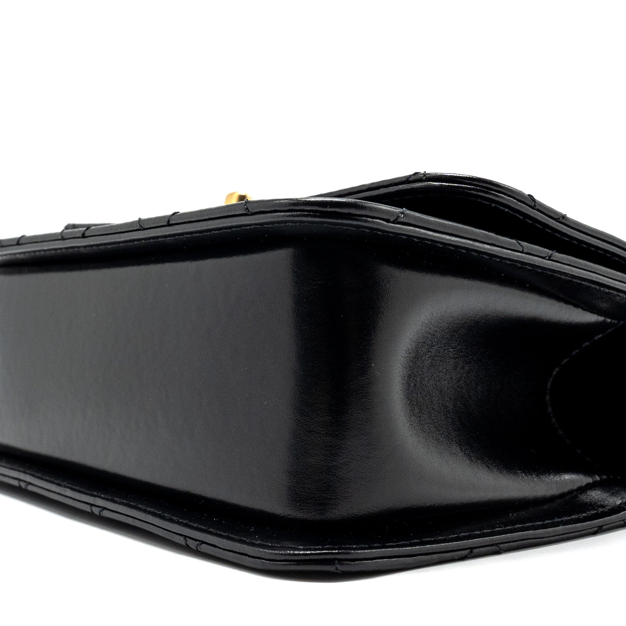 chanel-24c-gold-crush-mini-flap-bag-calfskin-black-ghw-microchip-copy