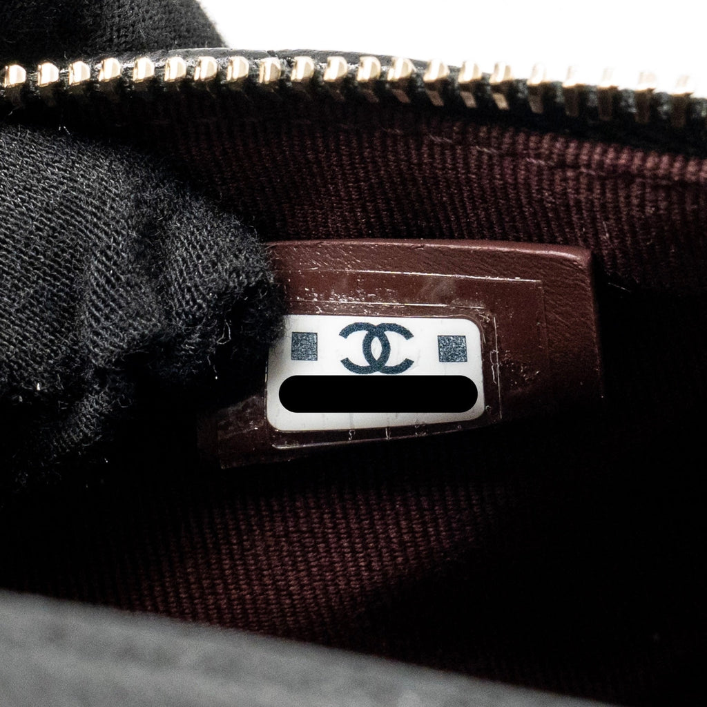 chanel-25c-quilted-hobo-bag-caviar-black-ghwmicrochip-2