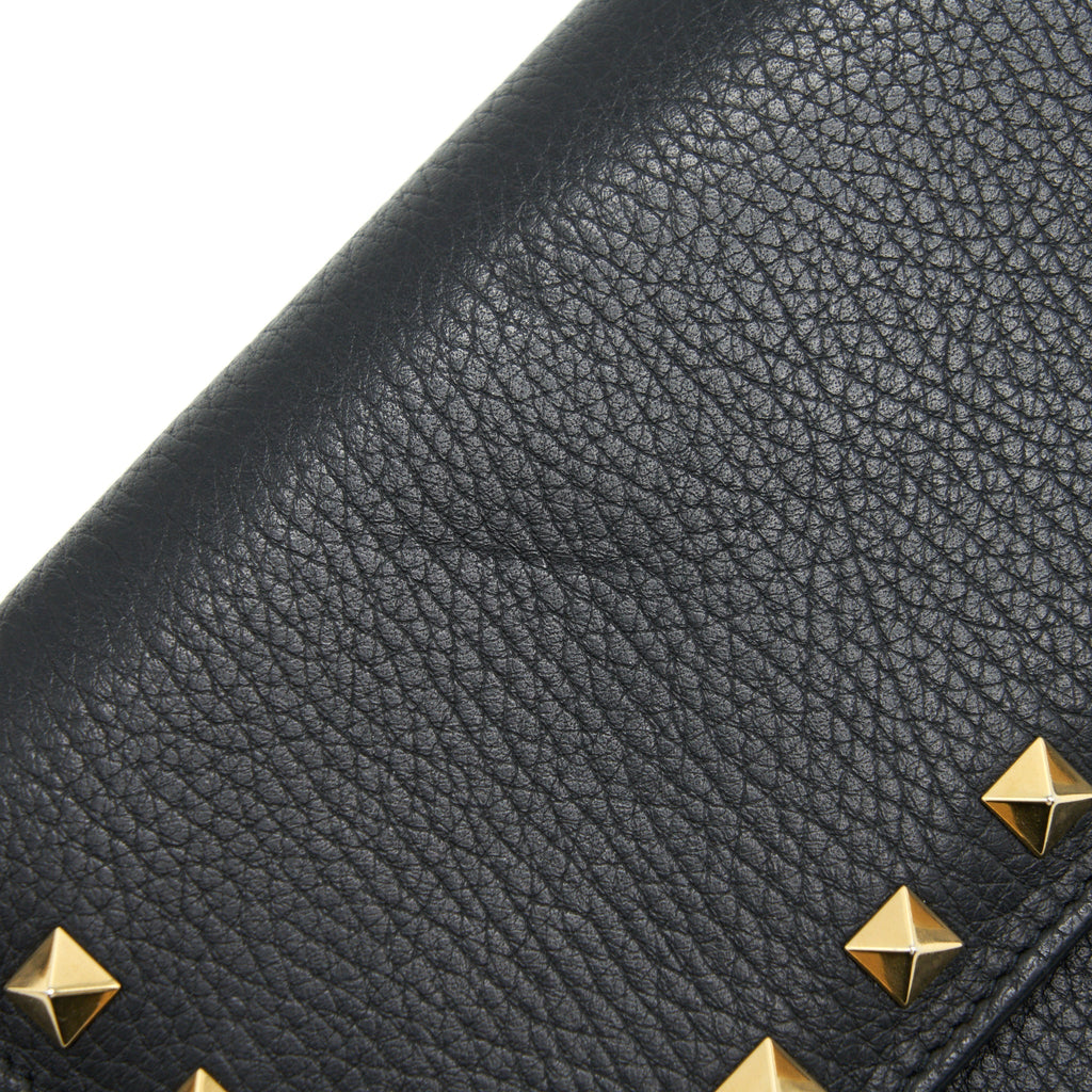 valentino-rockstud-long-wallet-black