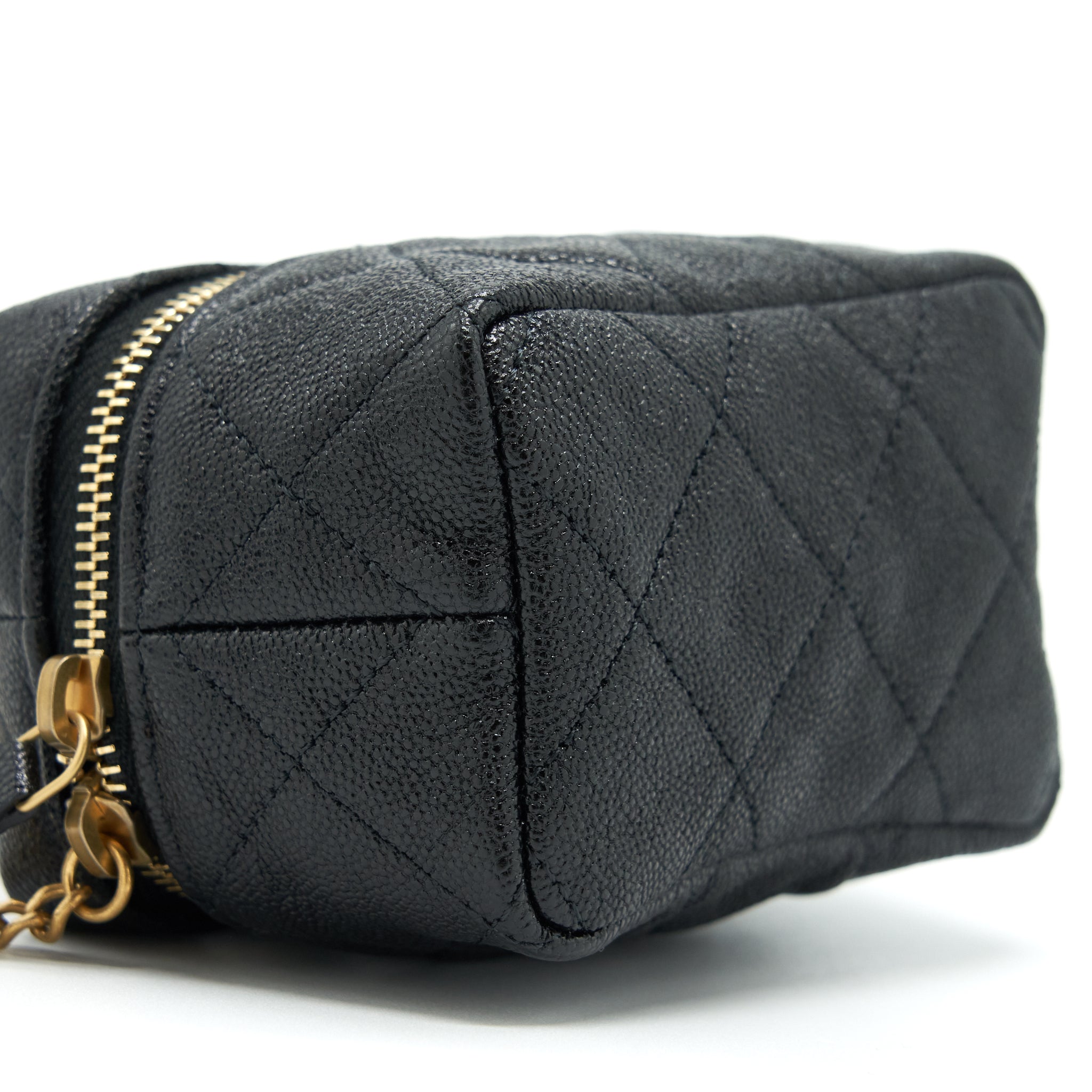 chanel-top-handle-mini-vanity-with-chain-grained-calfskin-black-with-ghw