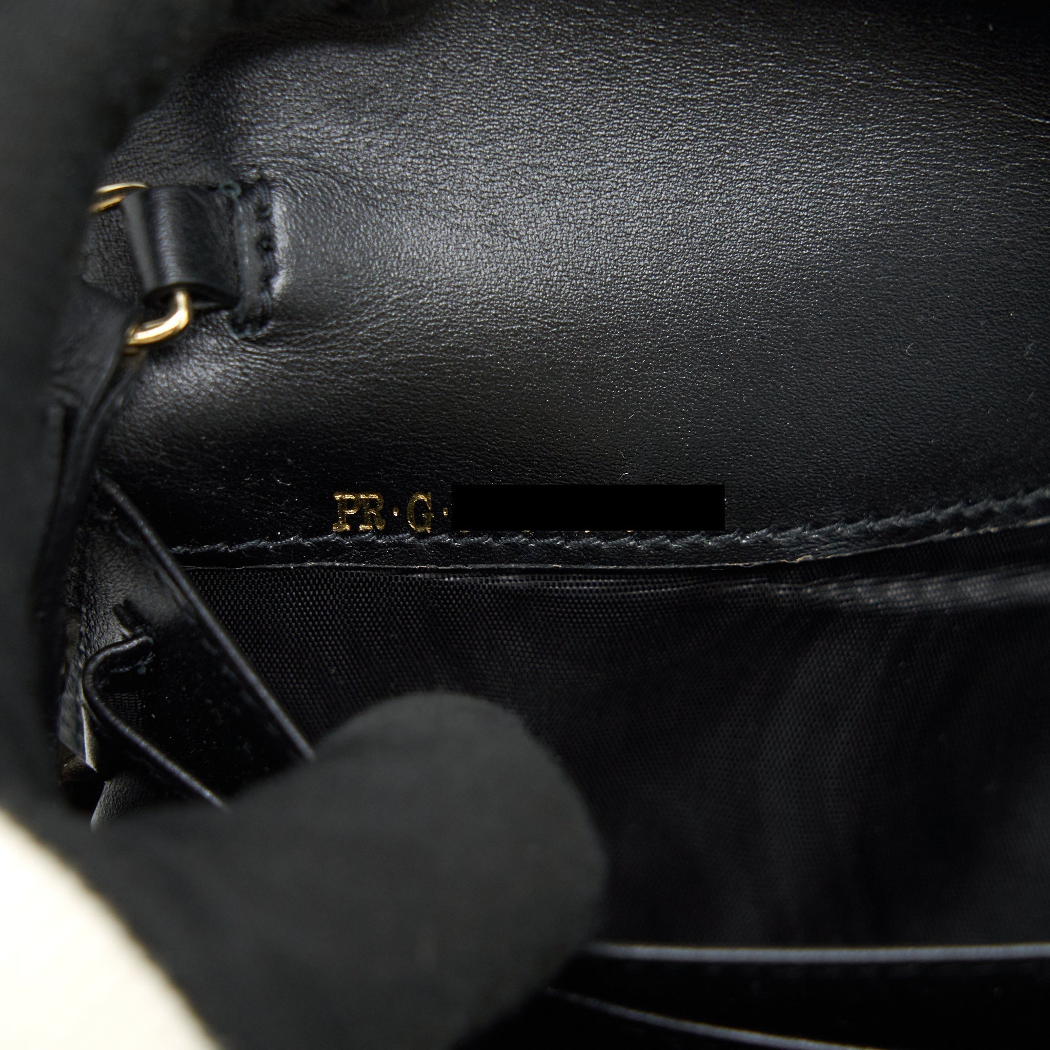 valentino-rockstud-long-wallet-black