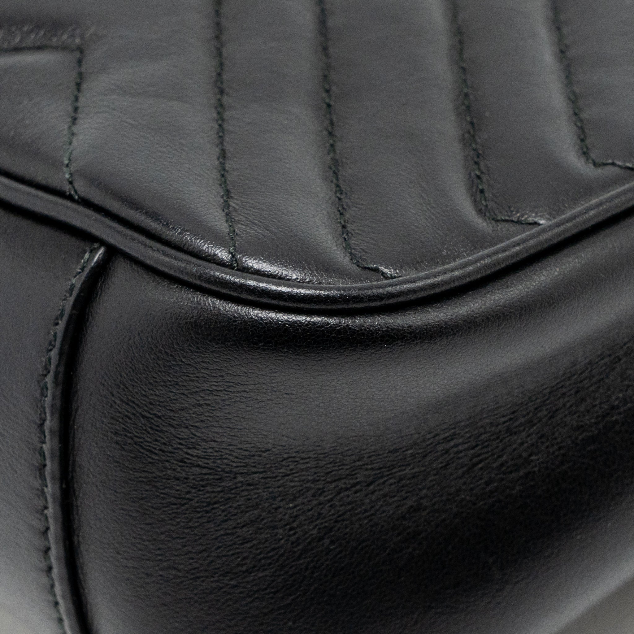 gucci-medium-gg-marmont-shoulder-bag-calfskin-black-ghw-1