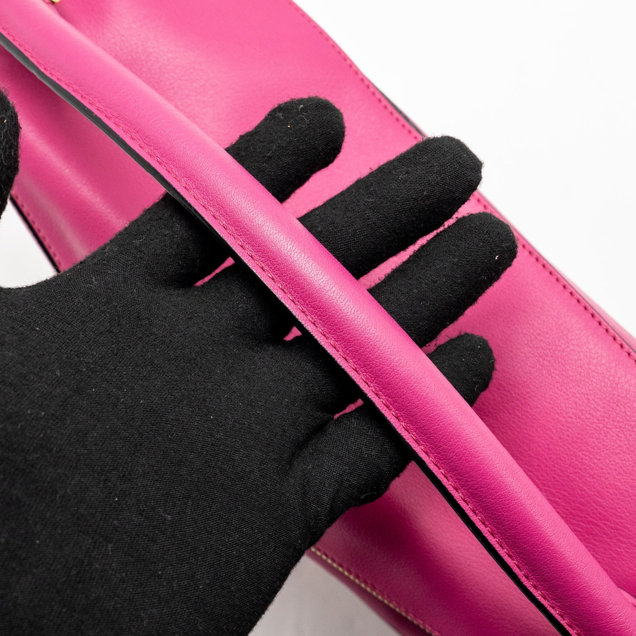 loewe-medium-puzzle-bag-calfskin-fuchsia-ghw