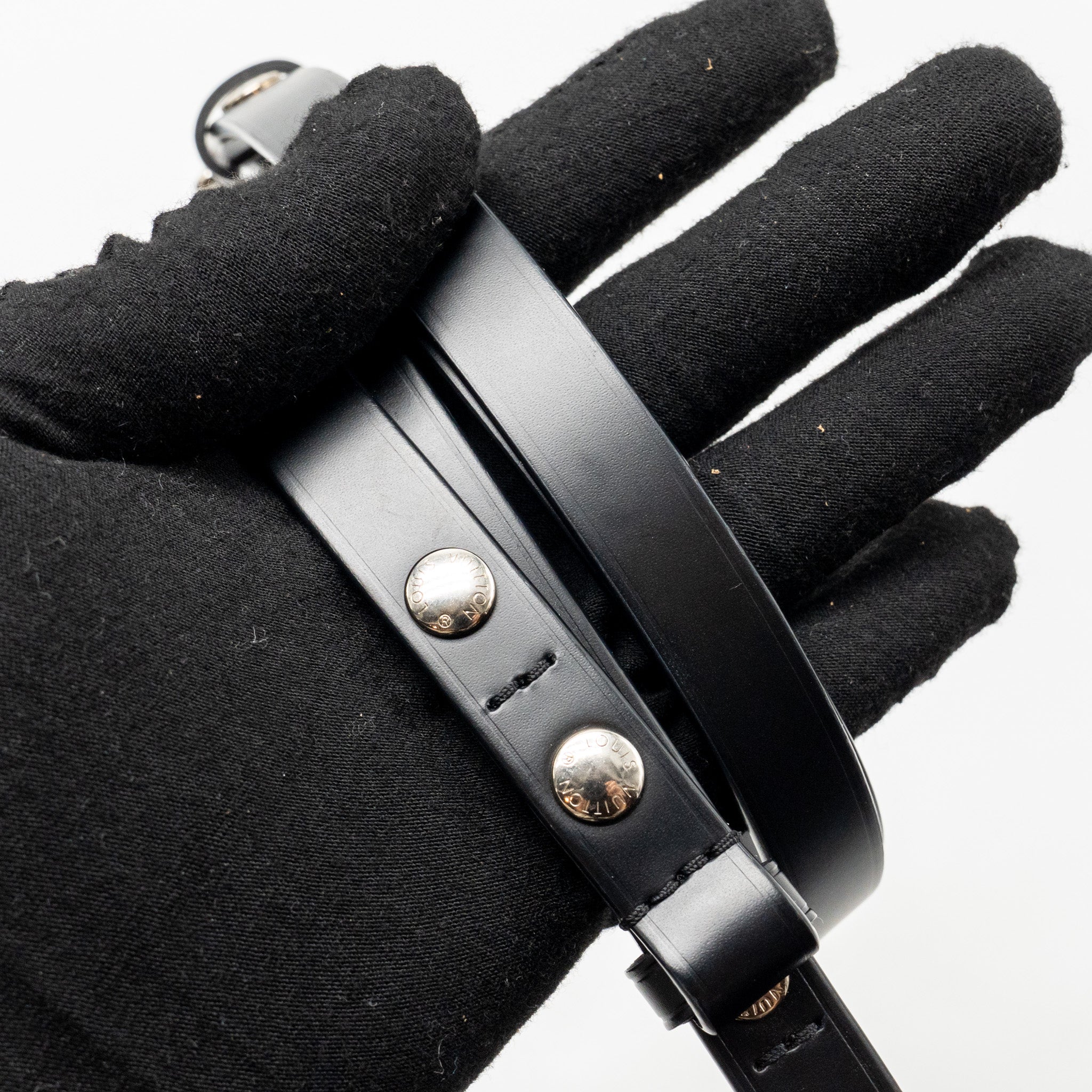 louis-vuitton-neo-noe-mm-epi-black-shw
