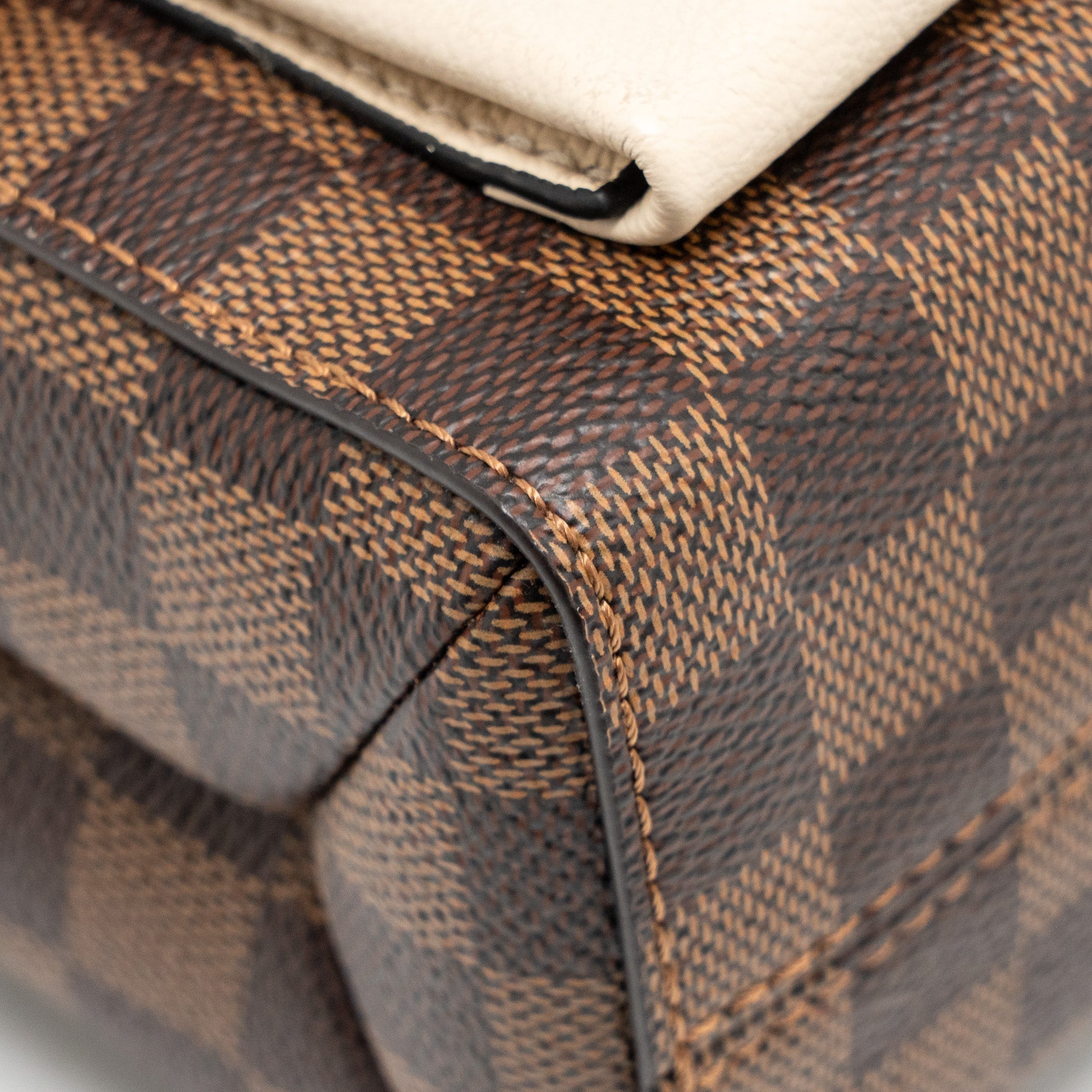 louis-vuitton-vavin-pm-damier-ebene-canvas-cream-white-ghw