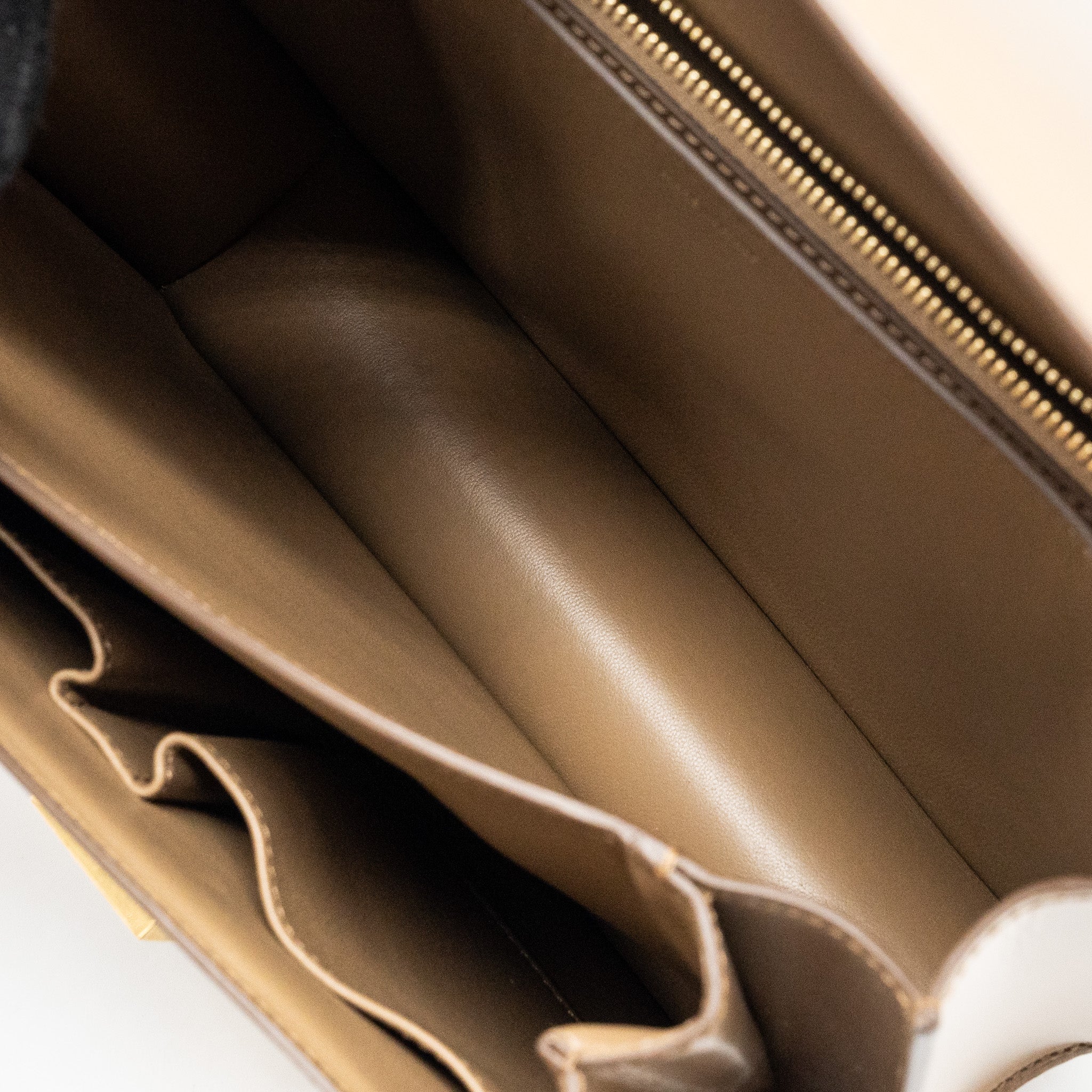 celine-medium-classic-box-bag-calfskin-beige-ghw