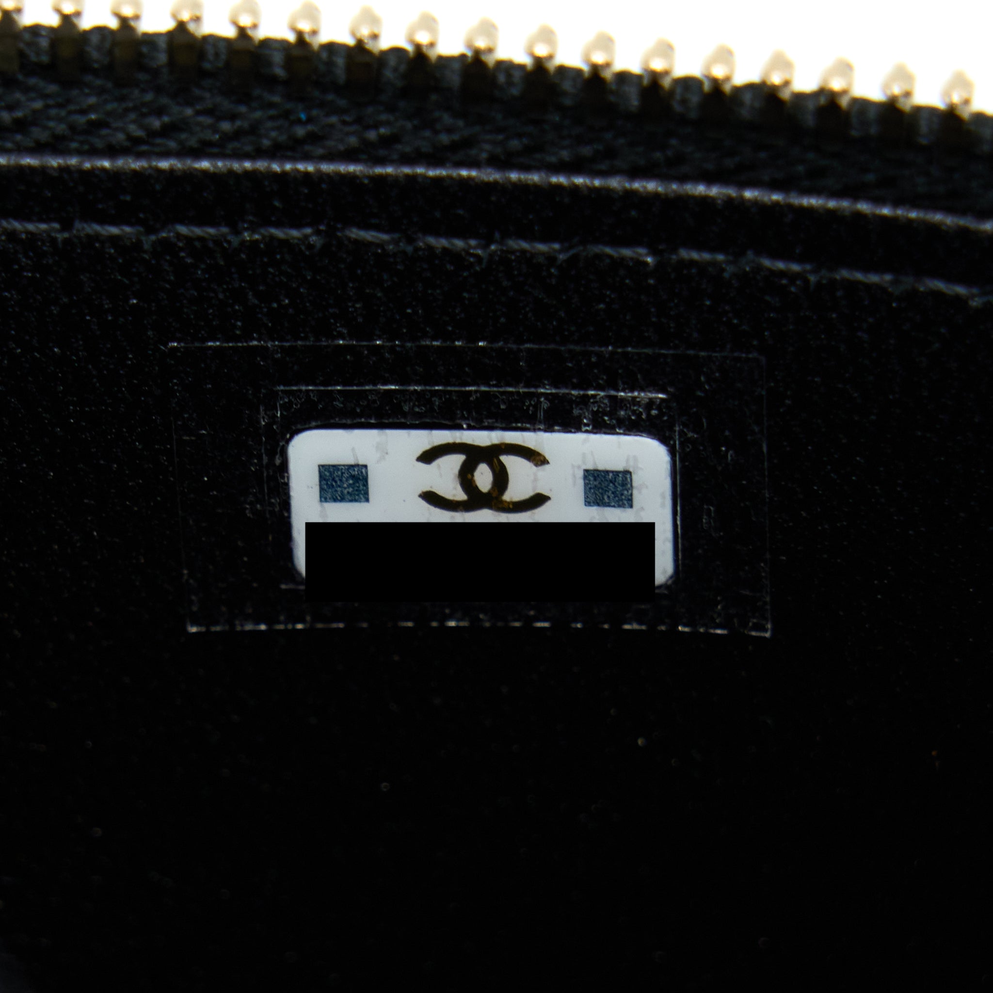 chanel-22a-top-handle-long-vanity-with-chain-lambskin-black-lghw-new-version