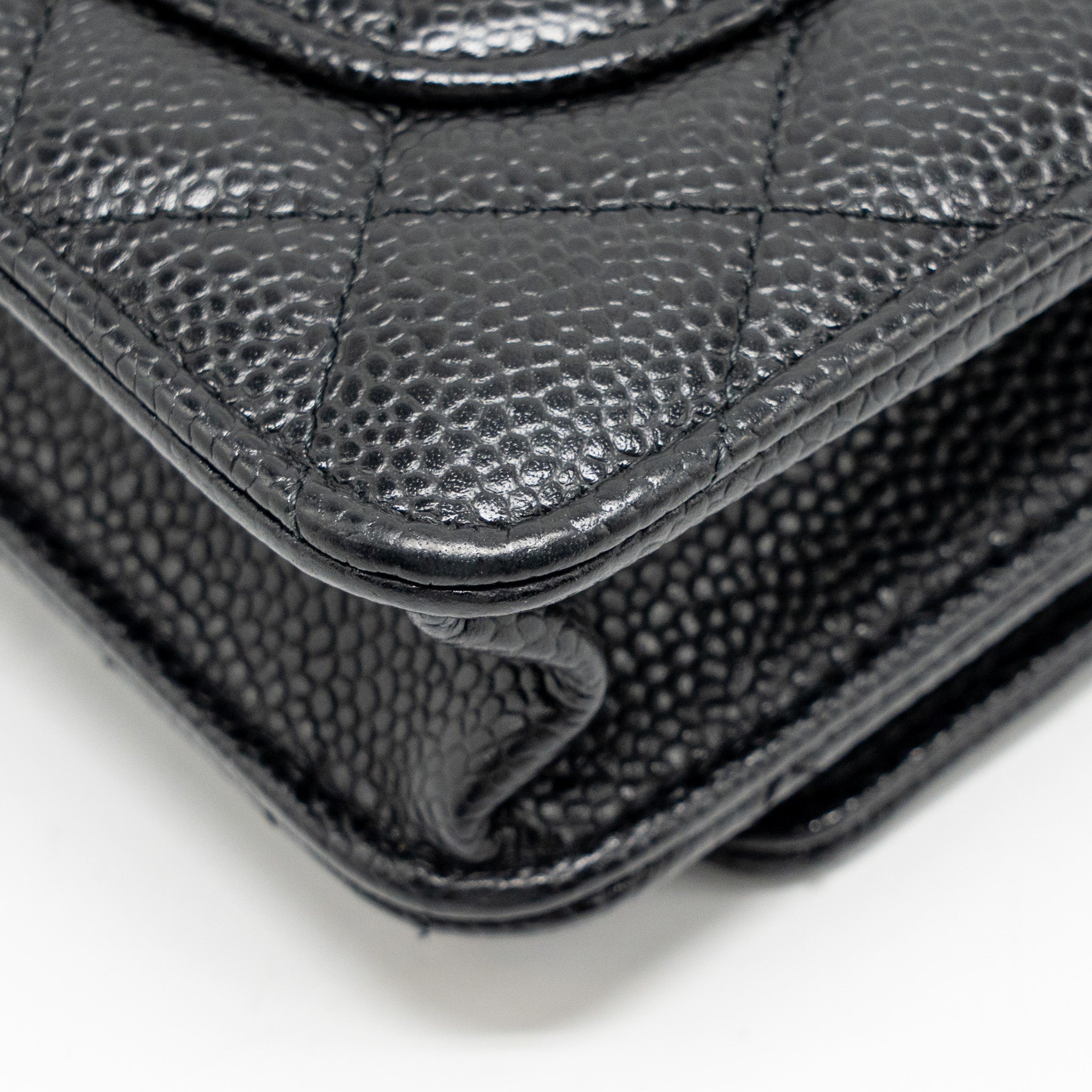 chanel-classic-wallet-on-chain-caviar-black-ghw-25