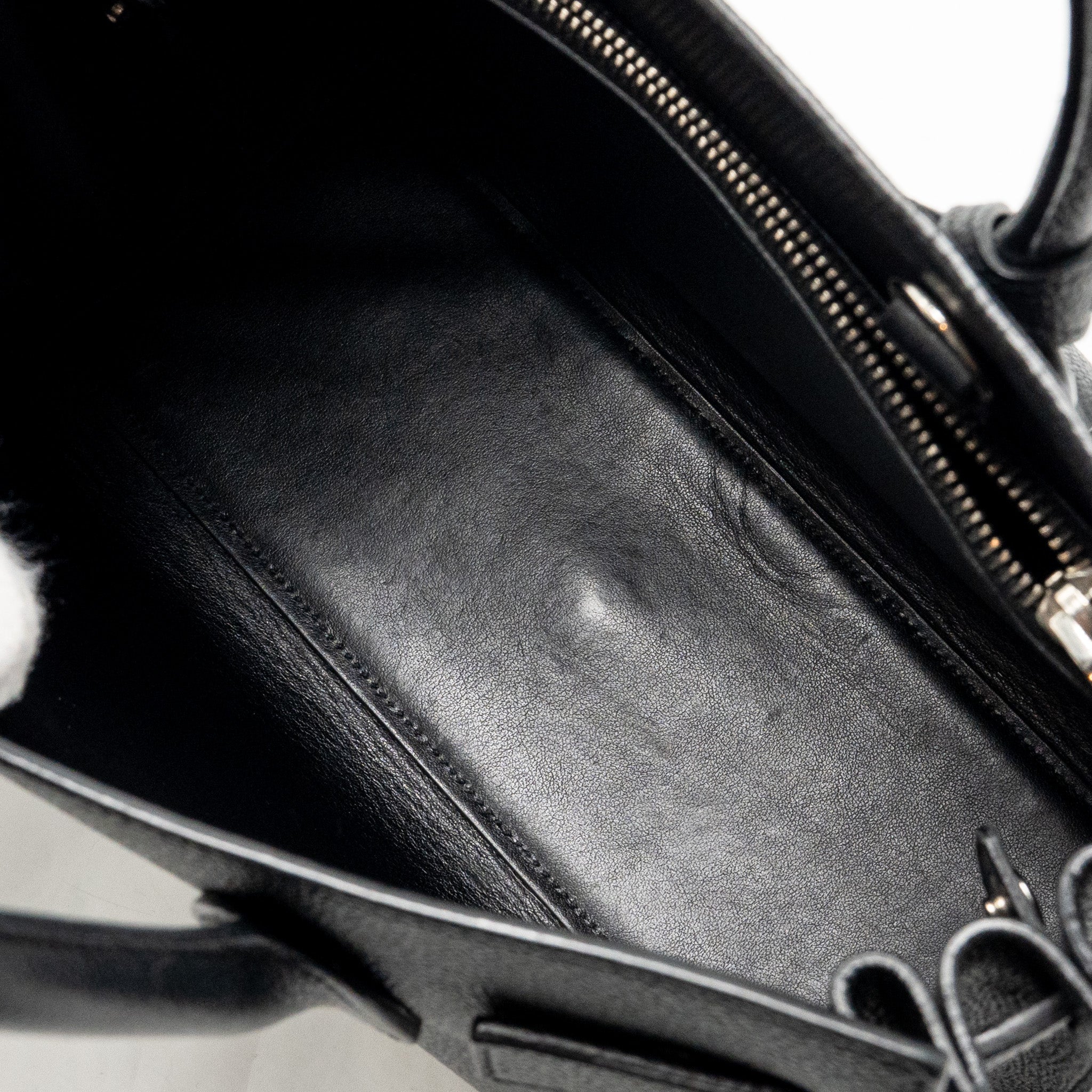 saint-laurent-sac-de-jour-grained-calfskin-black-shw-1