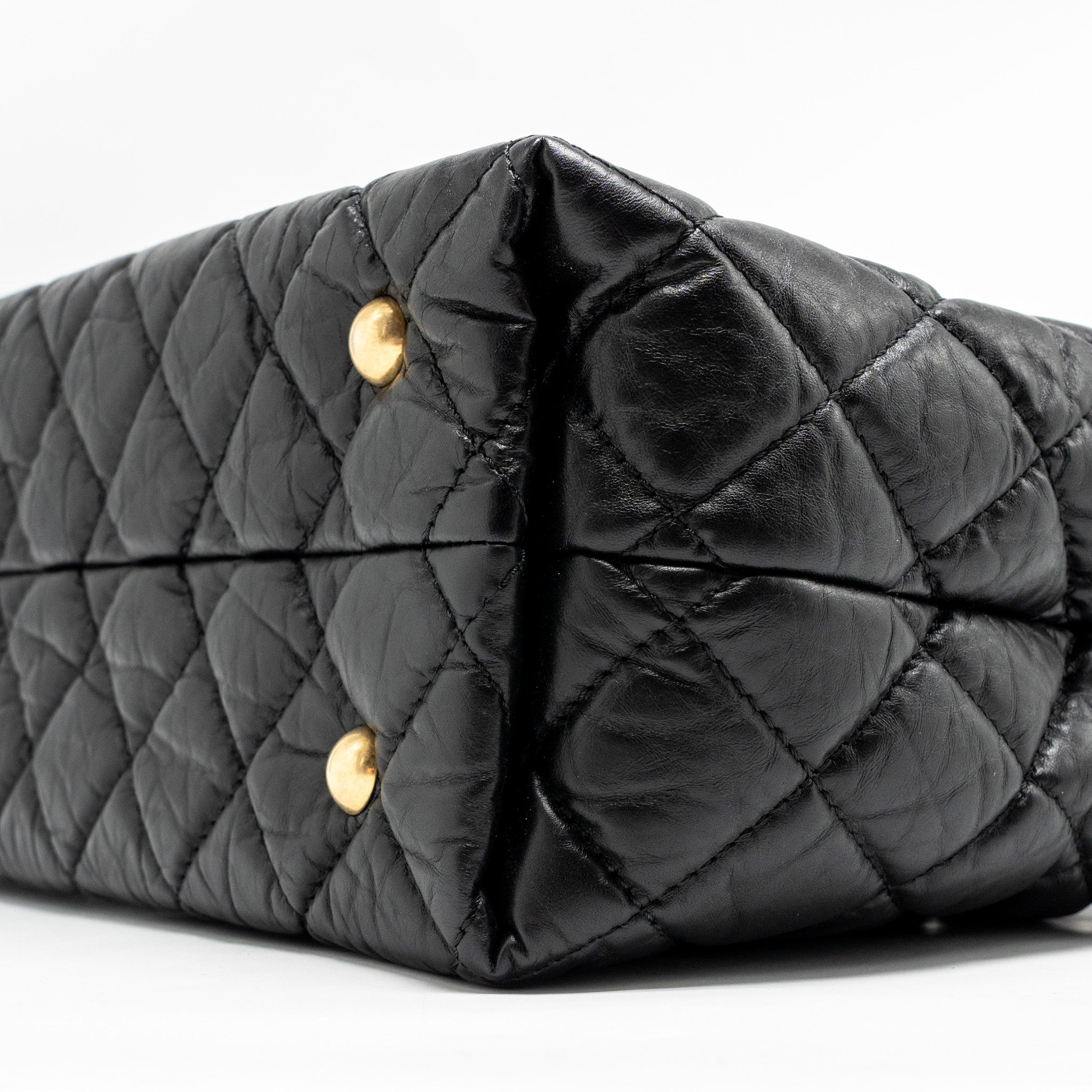 chanel-2-55-reissue-tote-bag-quilted-aged-calfskin-black-ghw