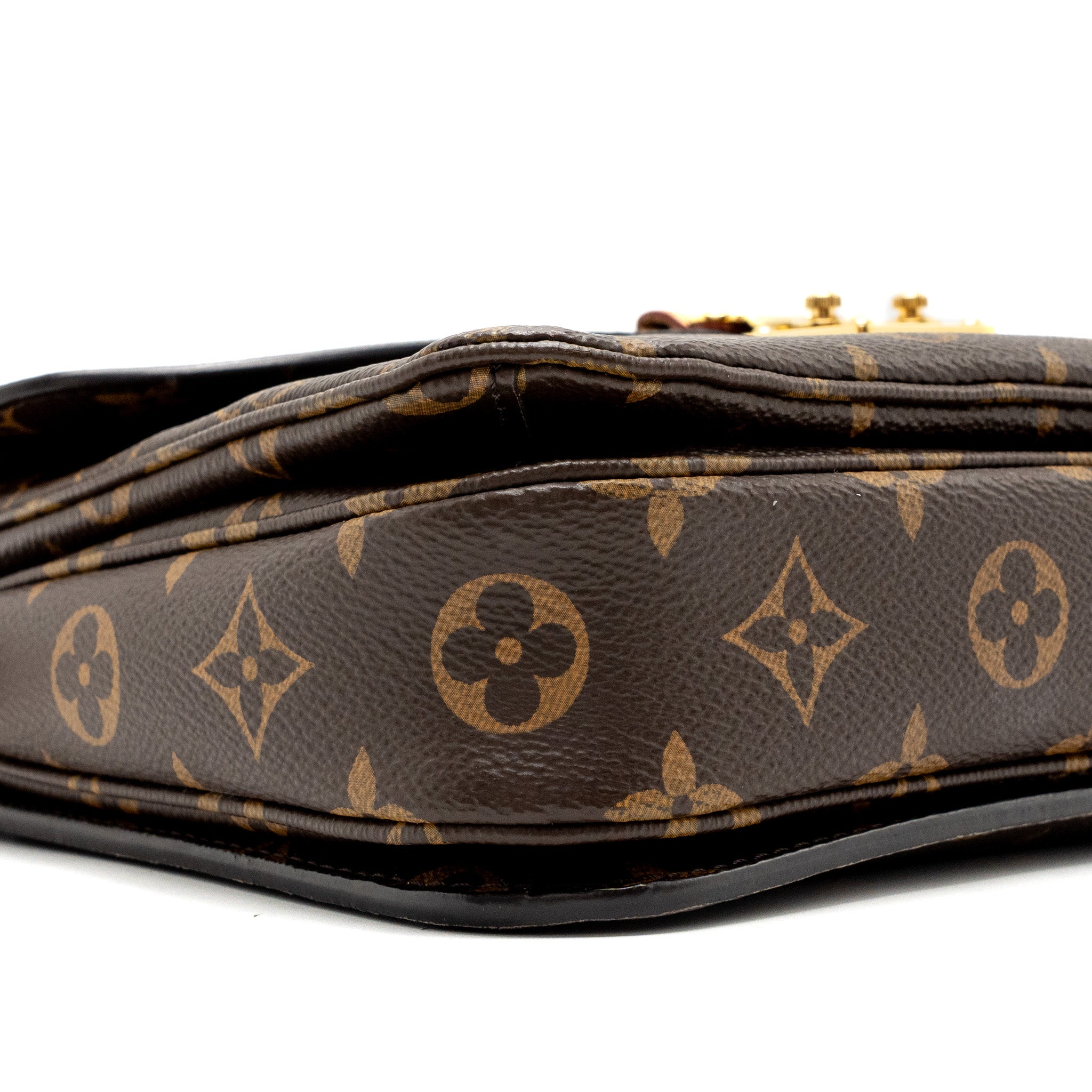 louis-vuitton-pochette-metis-monogram-canvas-ghw-22