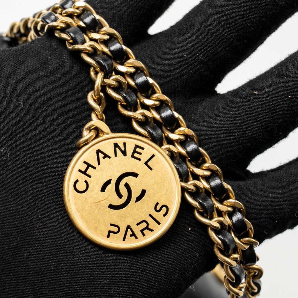 chanel-mini-22-bag-calfskin-black-ghw-microchip