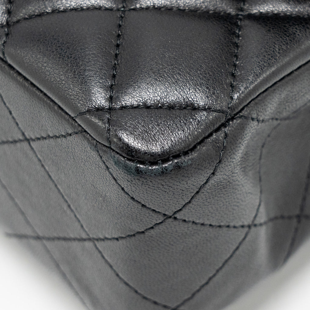 chanel-medium-classic-double-flap-bag-lambskin-black-ghw-copy-2