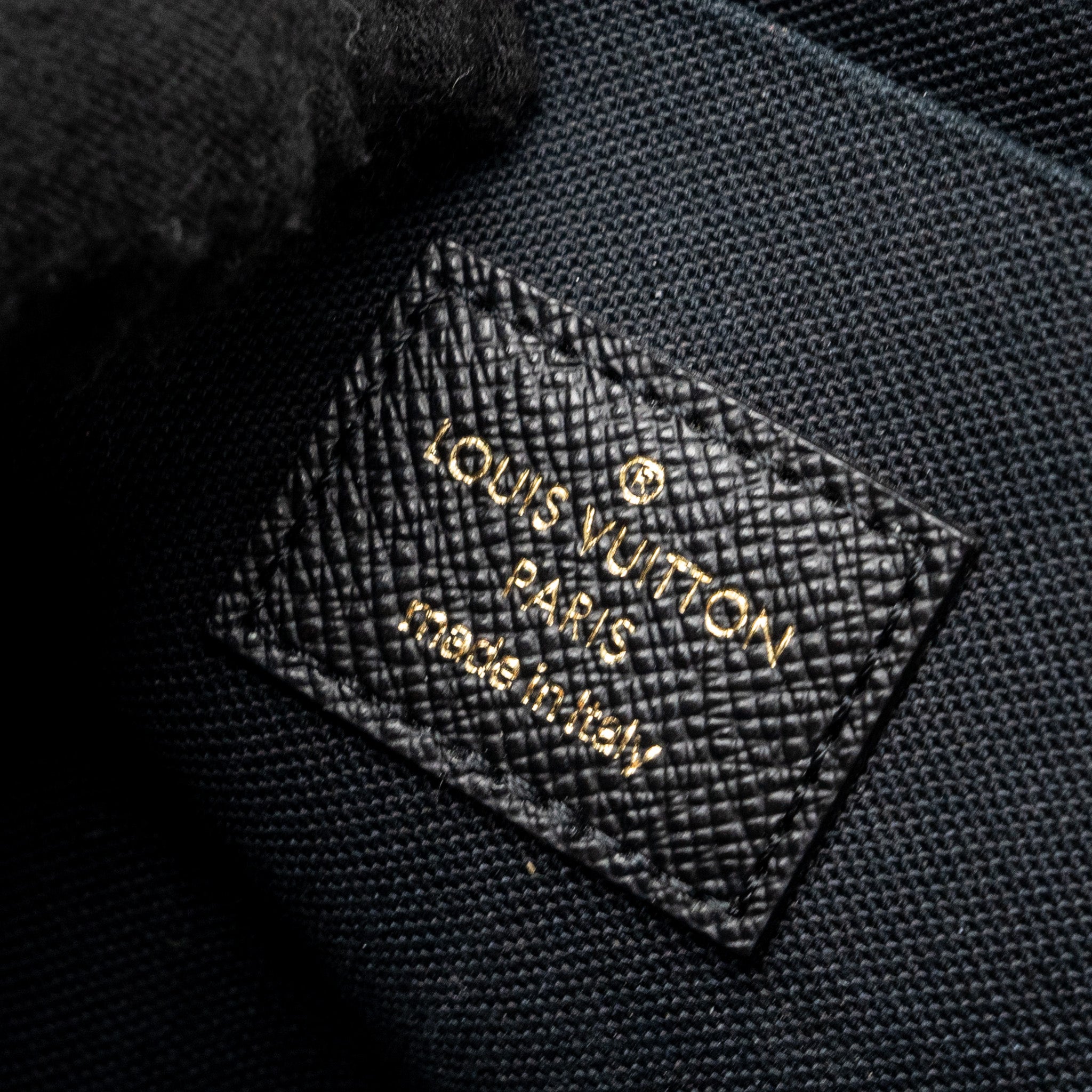 louis-vuitton-onthego-mm-monogram-canvas-ghw-2
