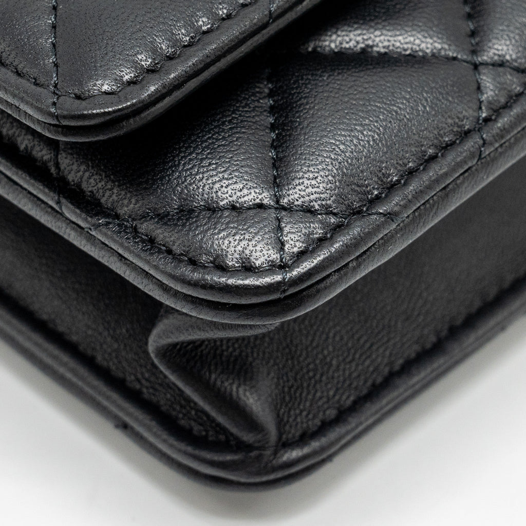 chanel-pearl-crush-wallet-on-chain-lambskin-black-ghw-microchip-14