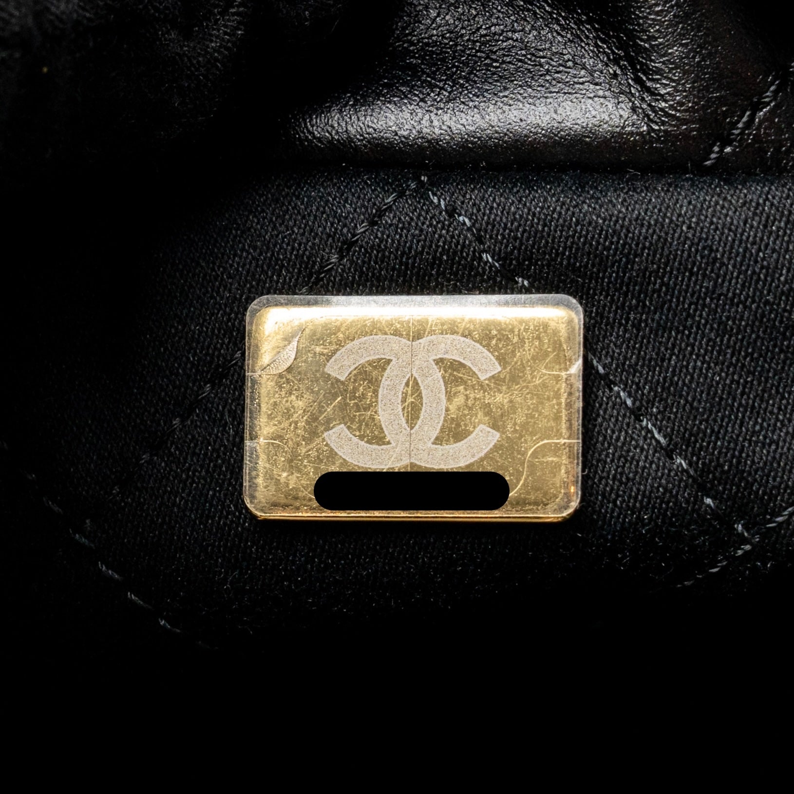 chanel-mini-22-bag-calfskin-black-ghw-microchip