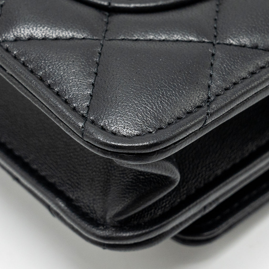 chanel-pearl-crush-wallet-on-chain-lambskin-black-ghw-microchip-14