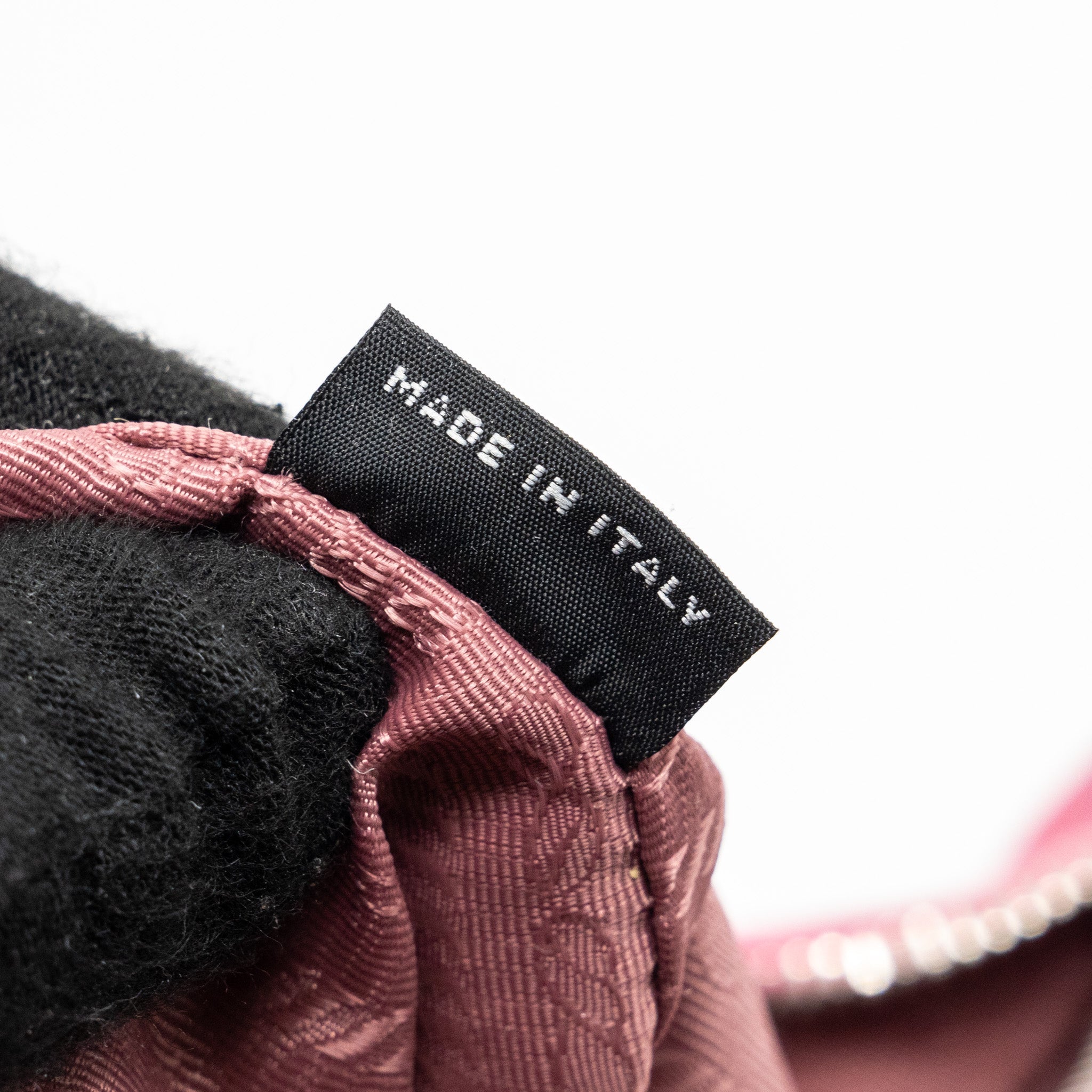 prada-re-edition-2005-nylon-leather-pink-shw