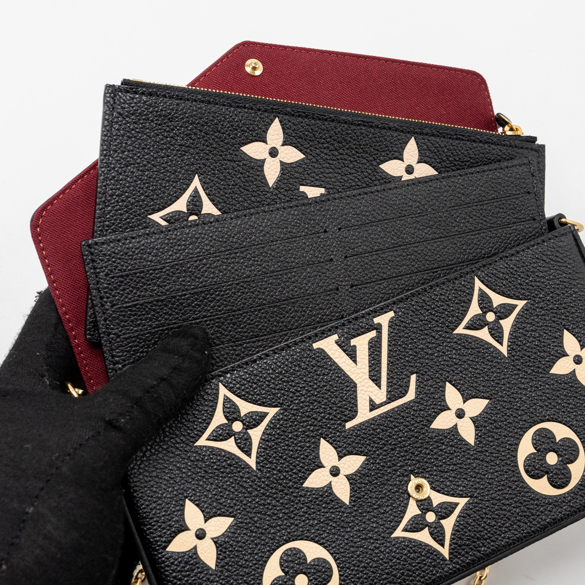 louis-vuitton-felice-pochette-beige-and-black