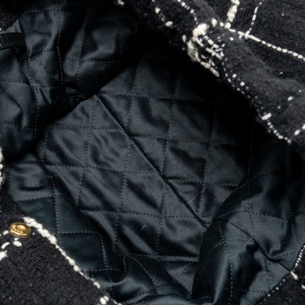 chanel-medium-22-bag-quilted-tweed-black-multicolour-microchip