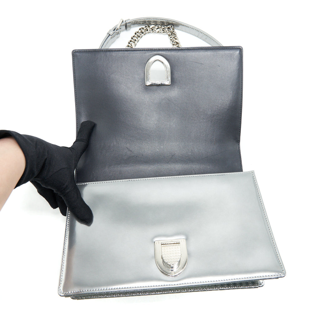 dior-medium-diorama-metallic-silver-shw