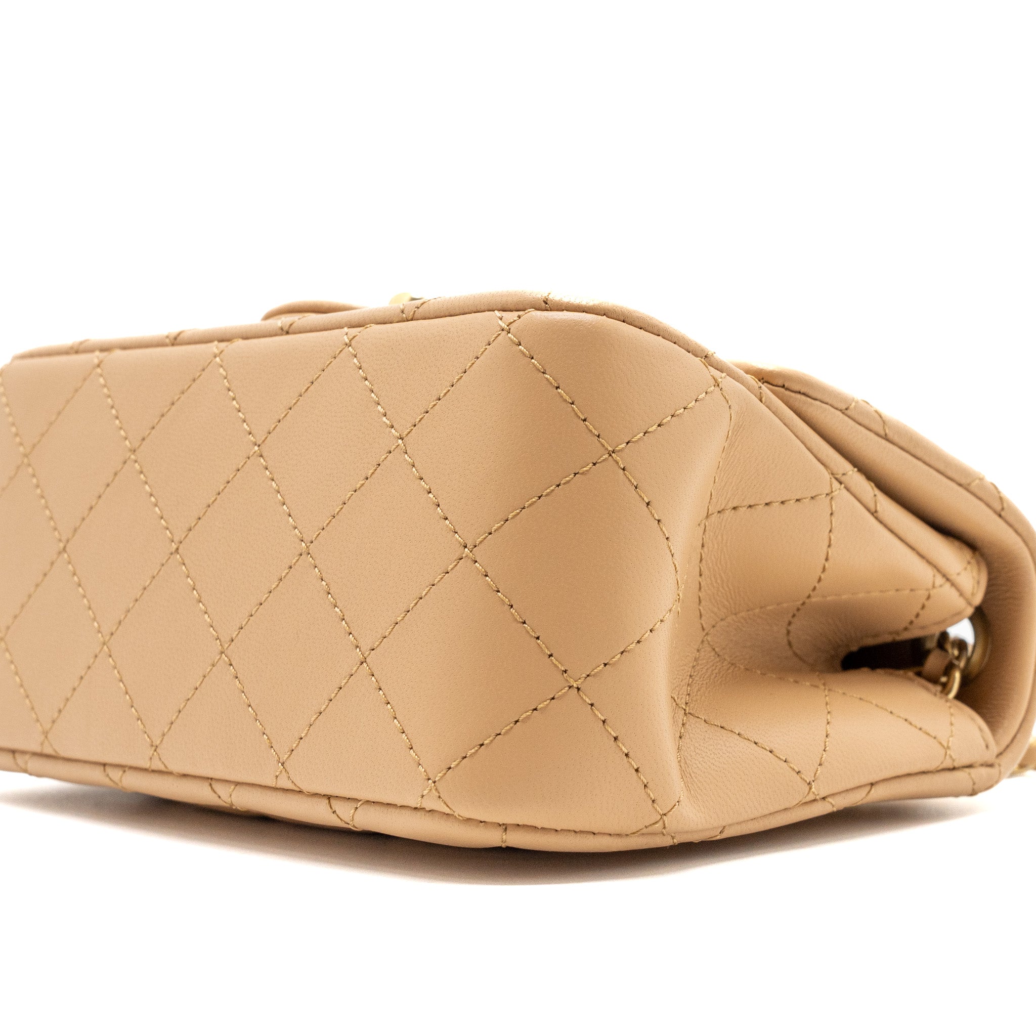 chanel-pearl-crush-mini-square-flap-bag-lambskin-beige-ghw-microchip